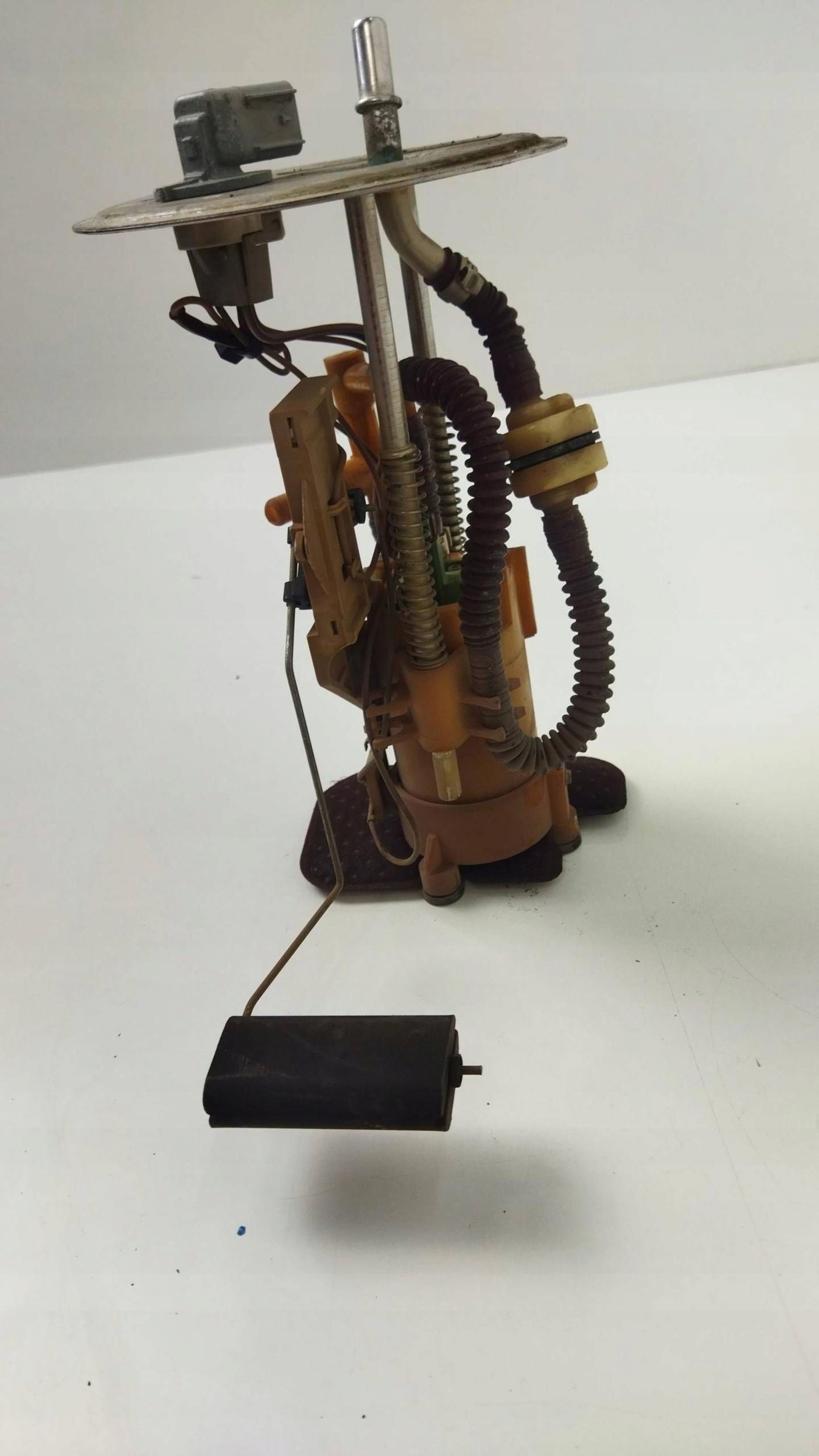MUSTANG V 4.6 V8 10-14 feed pump PLYWAK AR33-9H307-AA