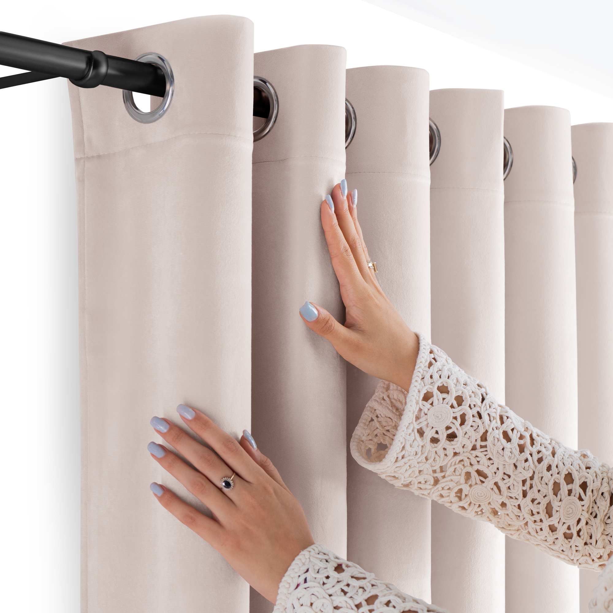 Filumi Záclona velúrová matná s priechodkami do obývačky Svetlo Béžová 400x300