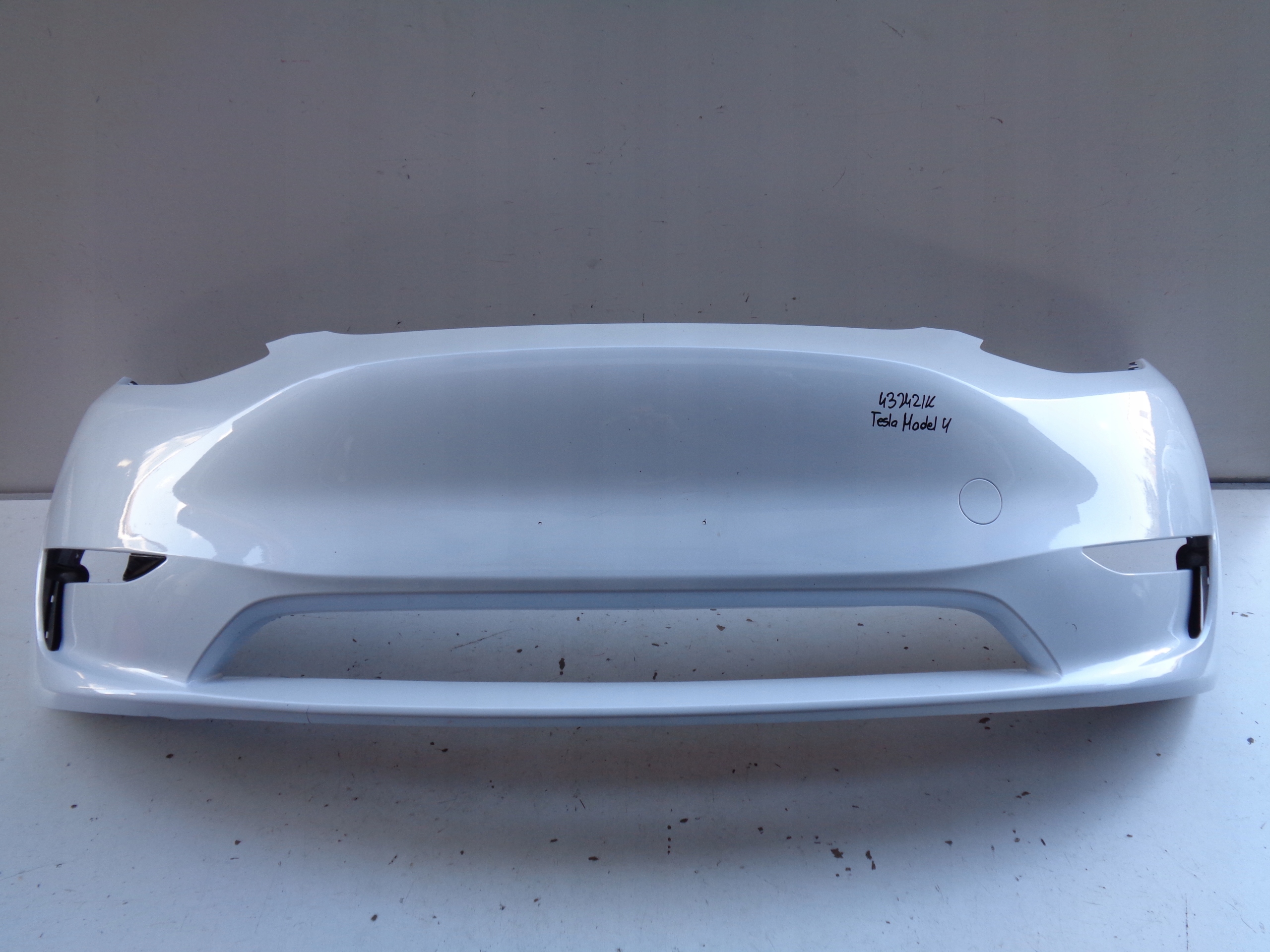 FRONTSTOSSSTANGE TESLA MODEL Y NR 43242