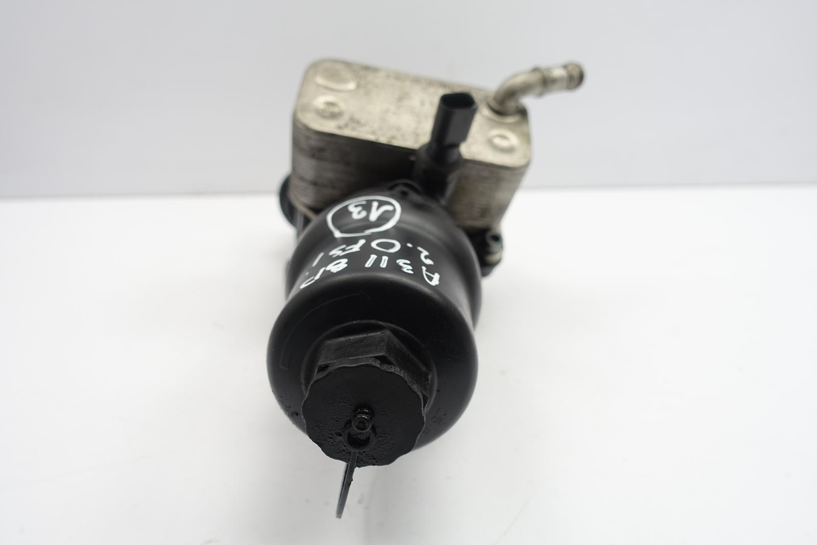 Audi A3 8P II 2 0 FSI OBUDOWA FILTRA OLEJU Engine Type Gasoline