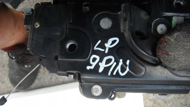 VW SEAT SKODA ZAMEK LEWY PRZÓD 9 PIN 3D2837015 UK