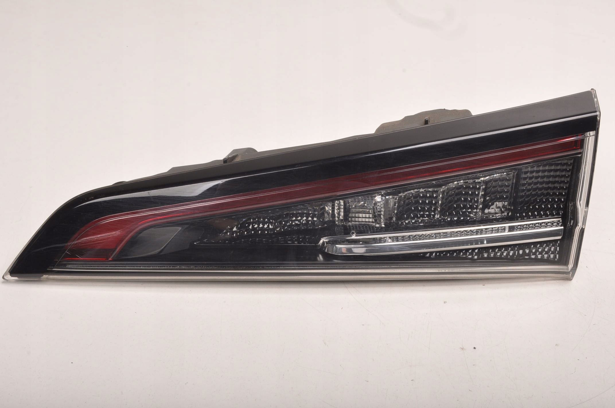 TOYOTA COROLLA E21 KOMBI LED 19- PRAWA TYLNA LAMPA KLAPA ORYGINAŁ