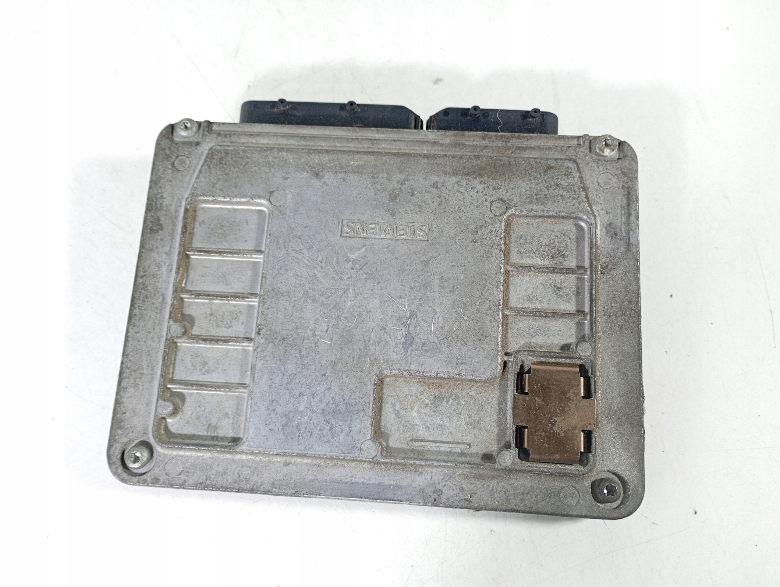 VW POLO N9 9N 01-09 computer control unit of the engine OE 03E906033