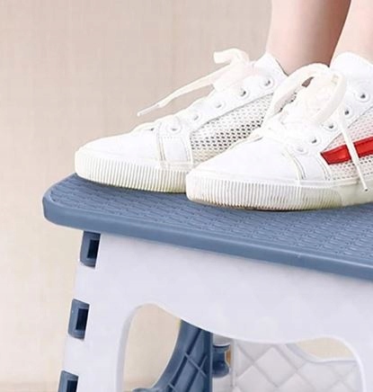 PODEST PRZENOŚNY STOPIEŃ STOŁEK SKŁADANY TABORET ANTYPOŚLIZGOWY STOŁECZEK Kolor mebla biały niebieski