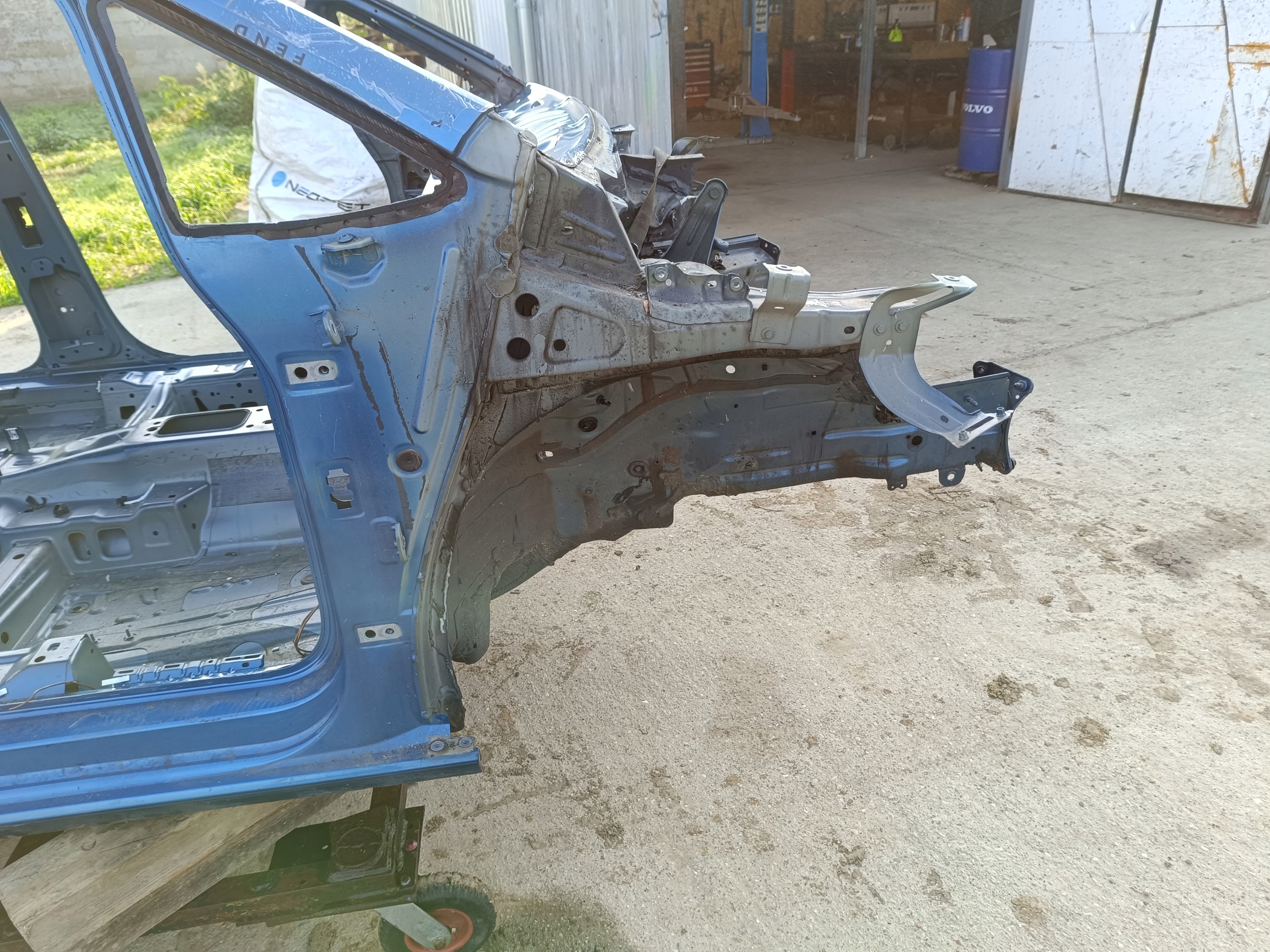 VW TOURAN III 3017r цвет: Ld5j ЧЕТВЕРТЬ ПРАВА ПЕРЕД