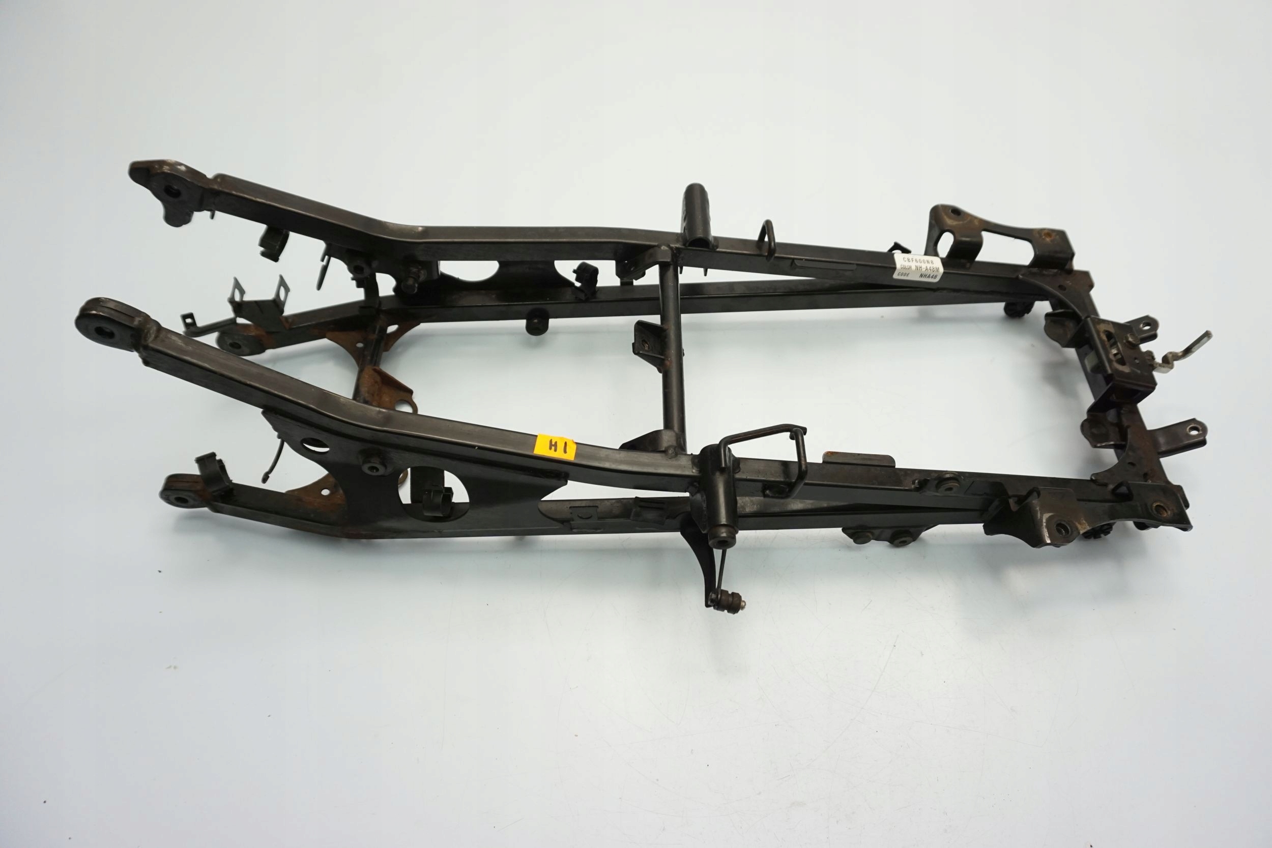 Подножка Центральная Honda CBF 600