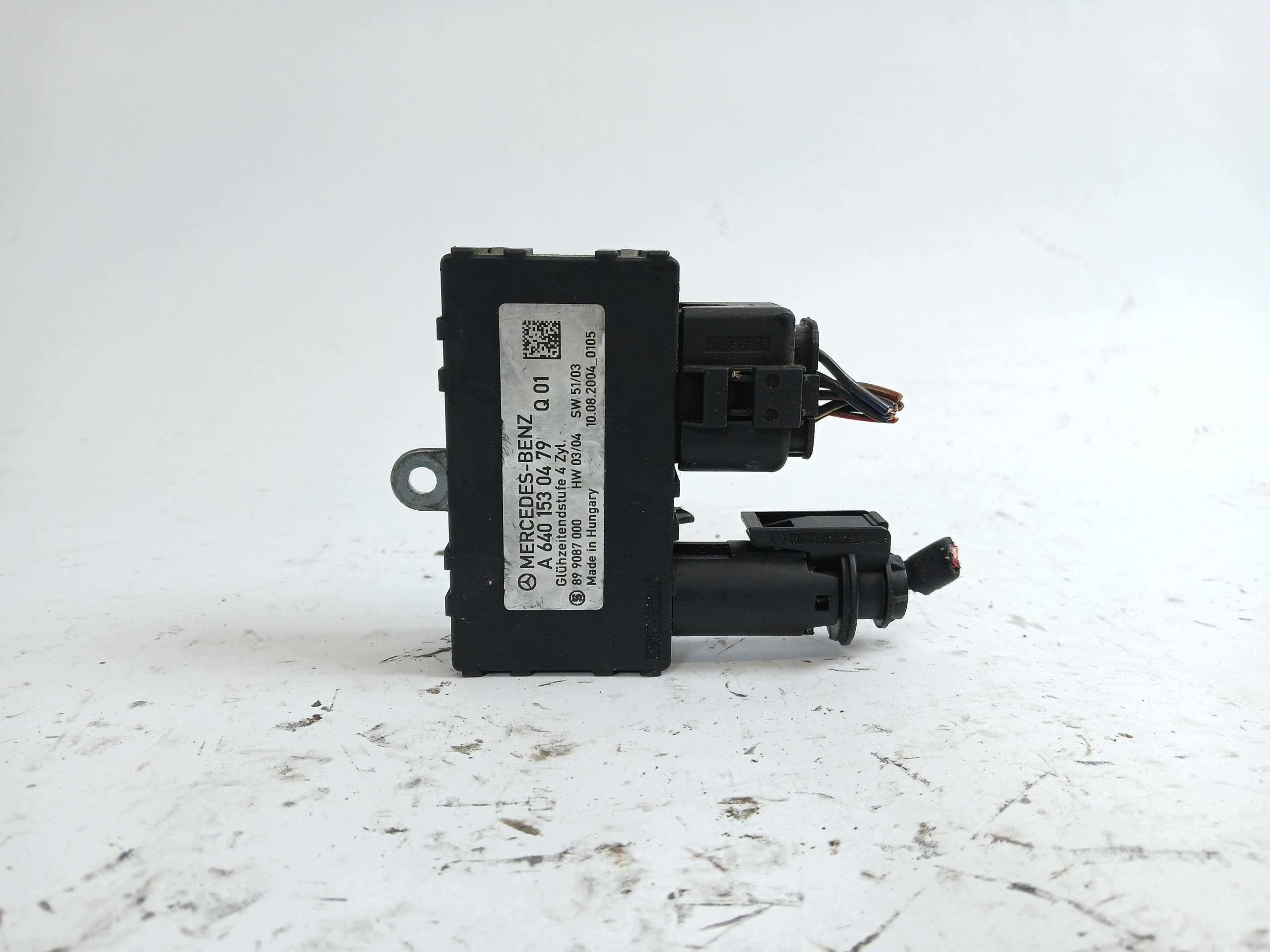 MERCEDES W169 relay plugs glow A6401530479