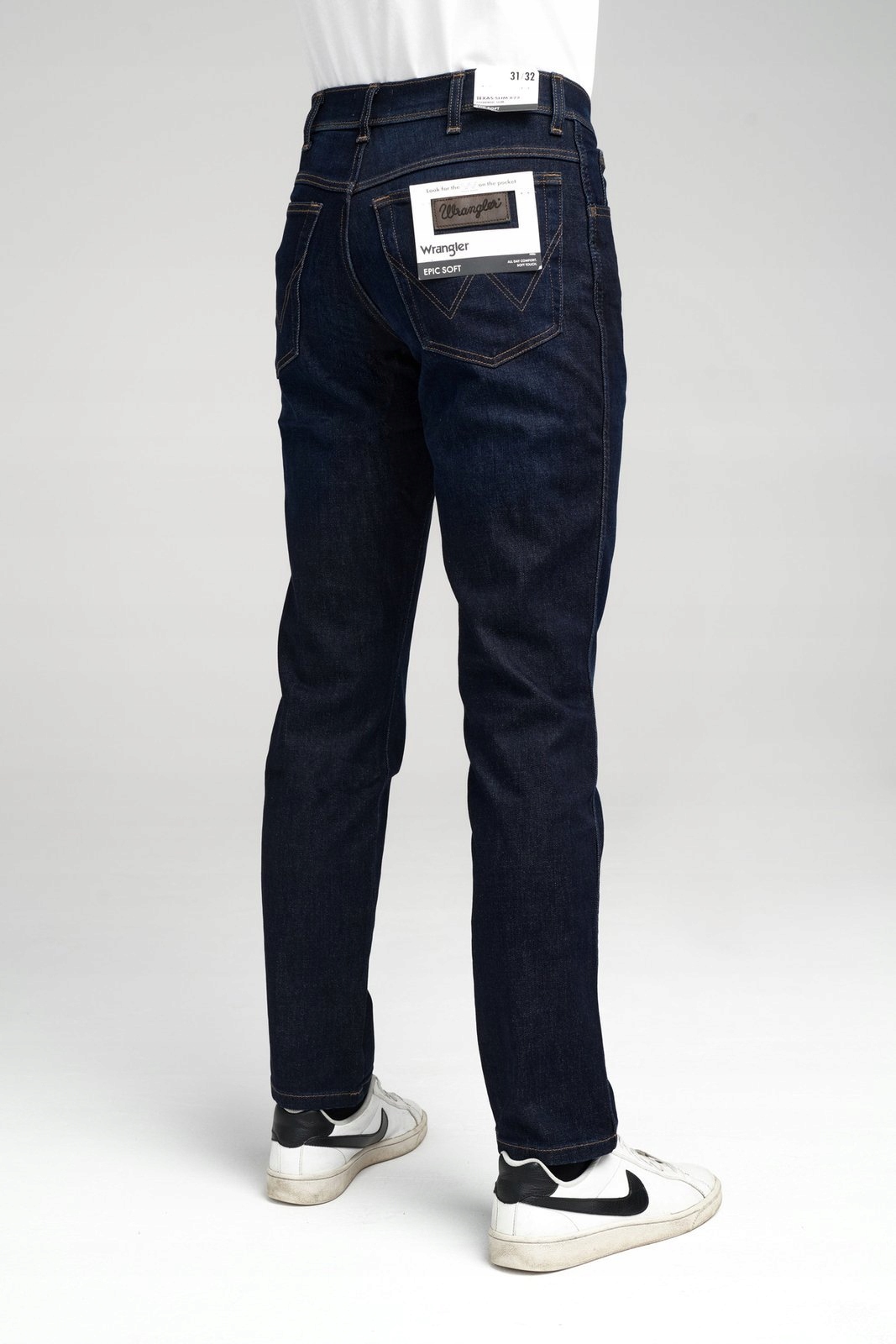 WRANGLER TEXAS SLIM SMOOTH RUN W12SAO68P 38/34 Płeć mężczyzna