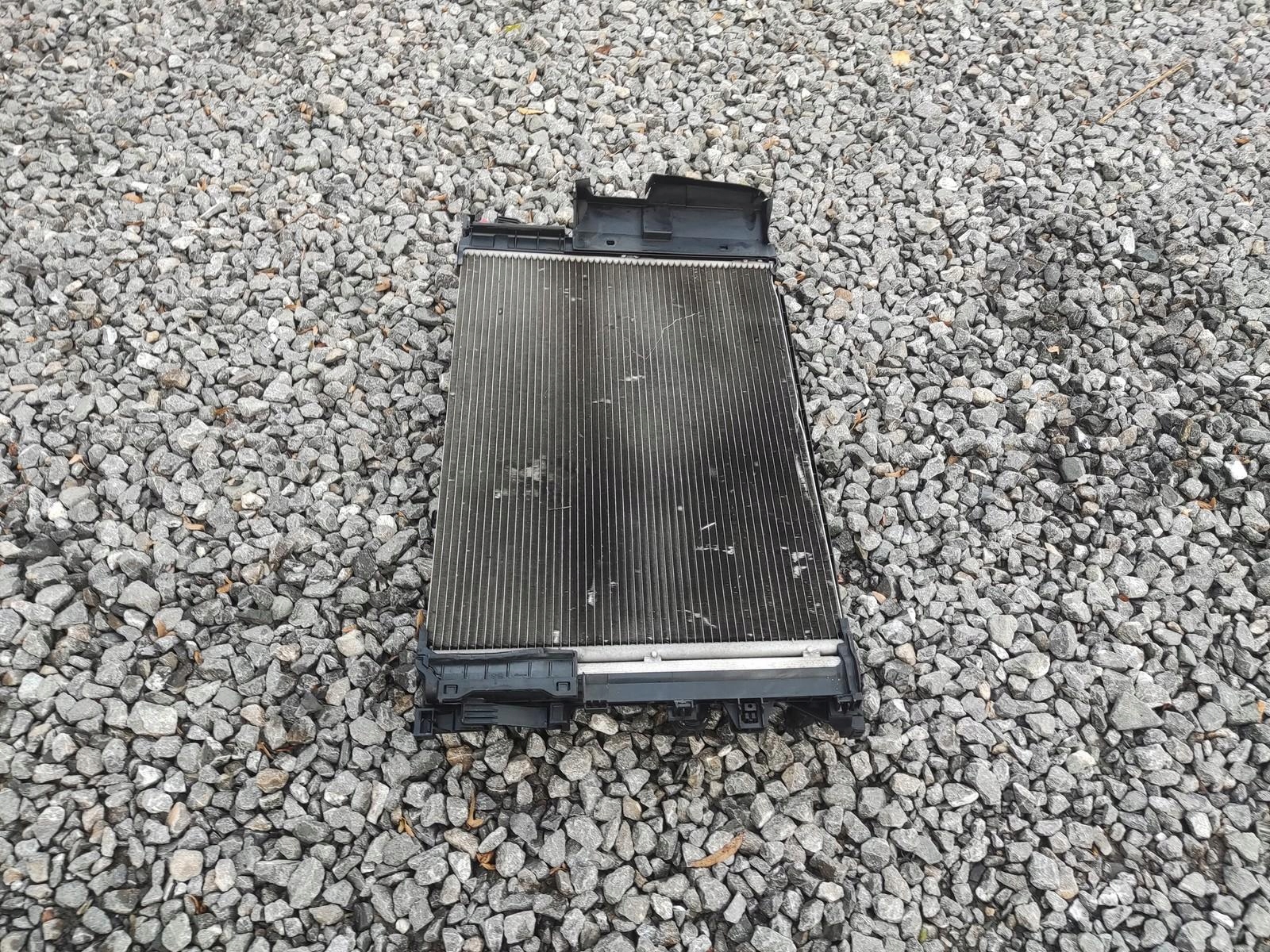 KOMPLET chladiče ventilátor MERCEDES GLA X156 2013-2016 1.5 CDI
