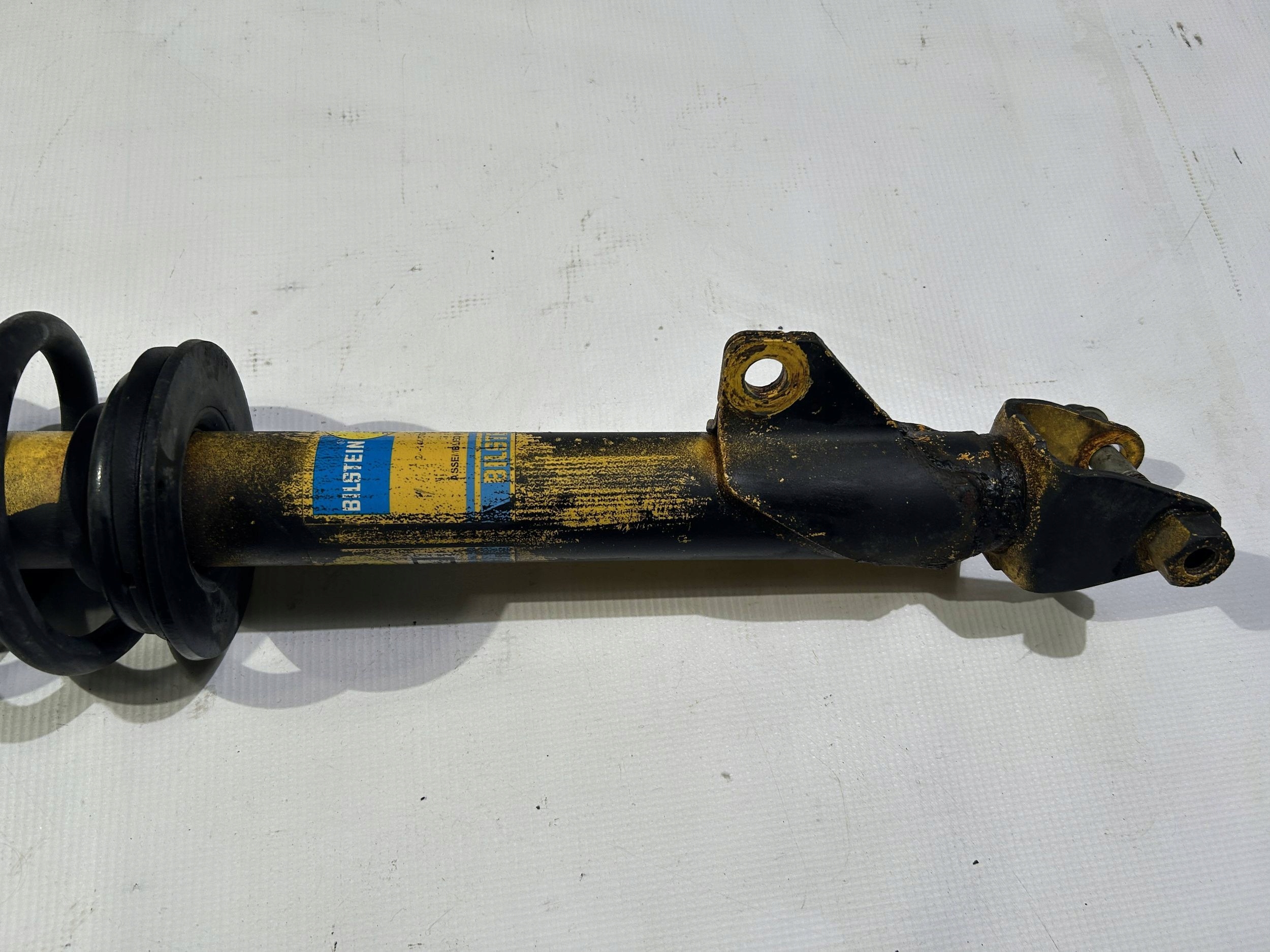 shock absorber Bilstein right front Mcperson Dodge Charger Challenger 2006r