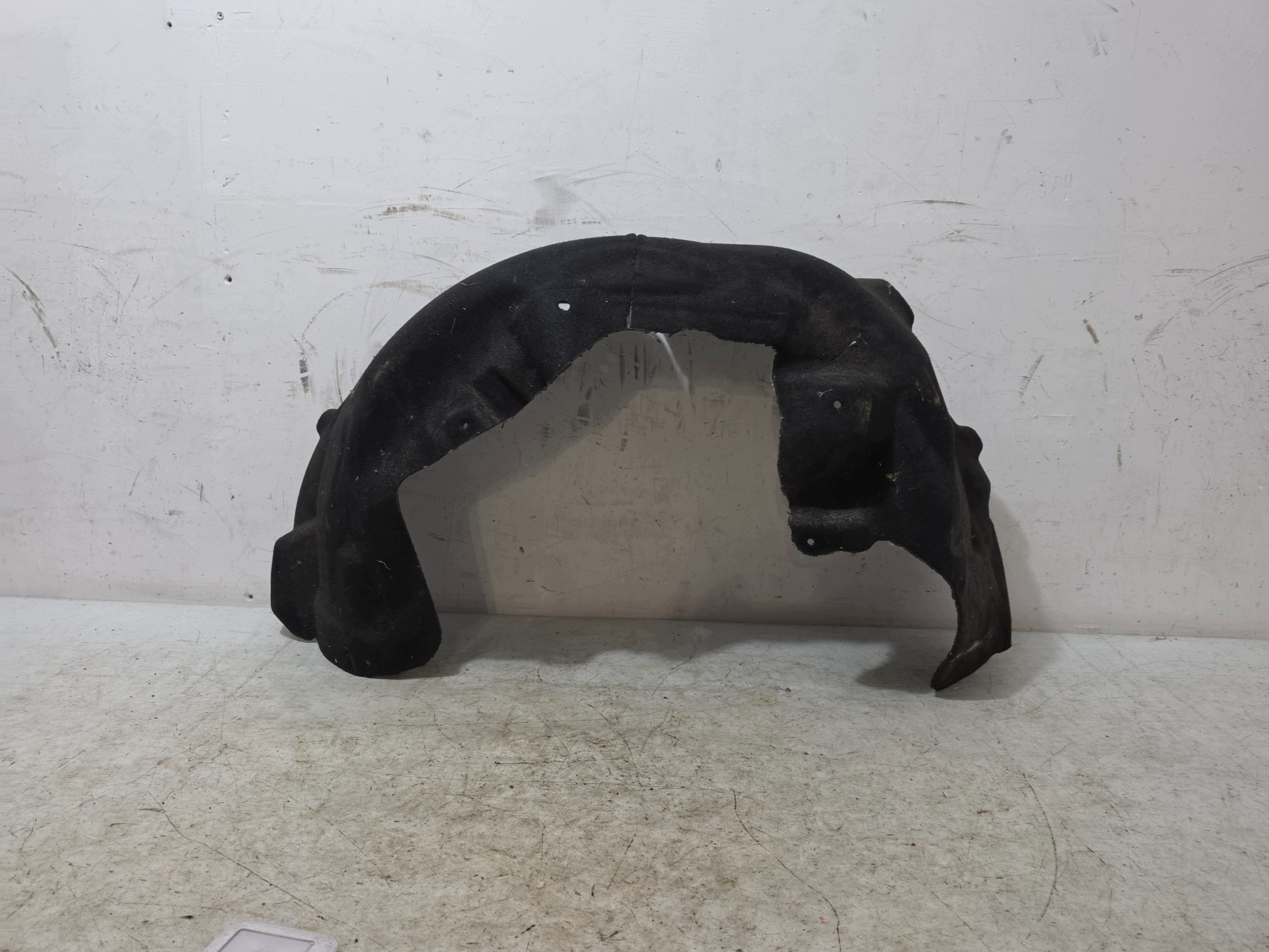 FORD EXPLORER 2020-mudguard right rear part rear. LB5B-S278B50-AE