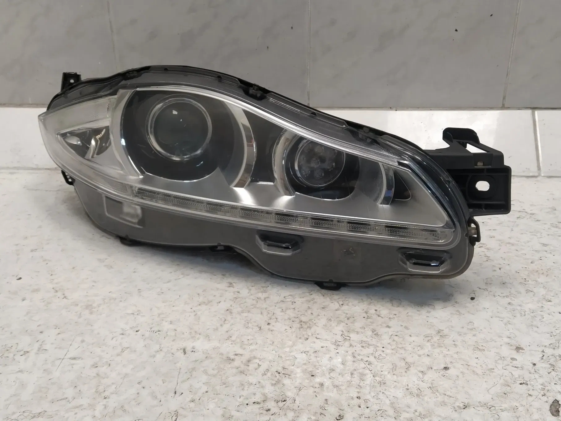 JAGUAR XJ X351 light lights REFLEKTOR head lights front left right XENON