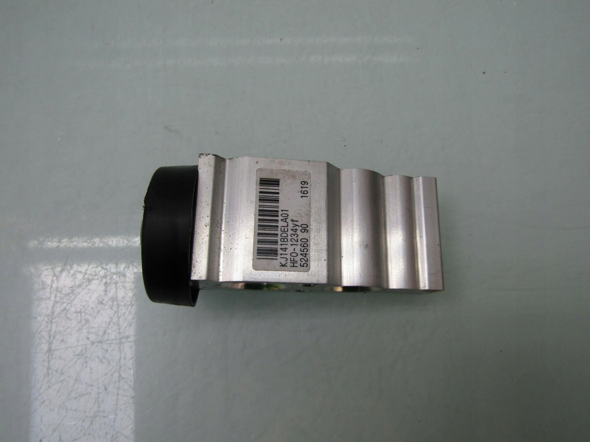 HF0-1234yf - MAZDA 3 BP IV 19R РОЗШИРЮВАЛЬНИЙ КЛАПАН КОНДИЦІОНЕРА