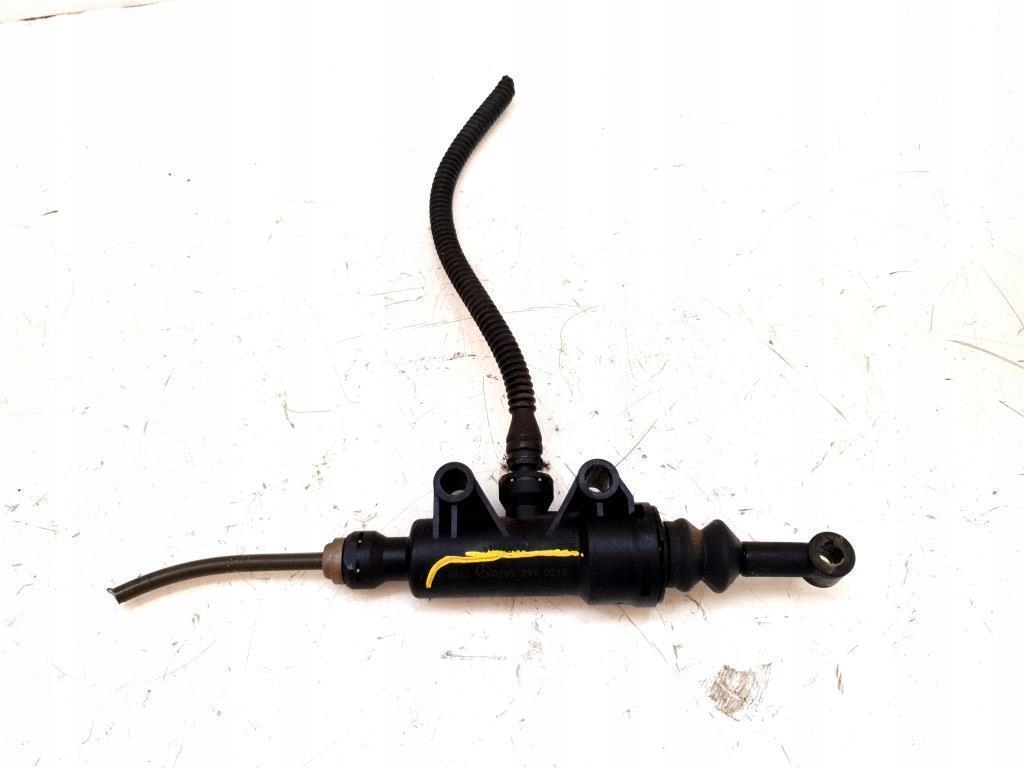 НАСОС ПРОНИКЛИВІСТЬ MERCEDES-БЕНЗИН КЛК C209 W209