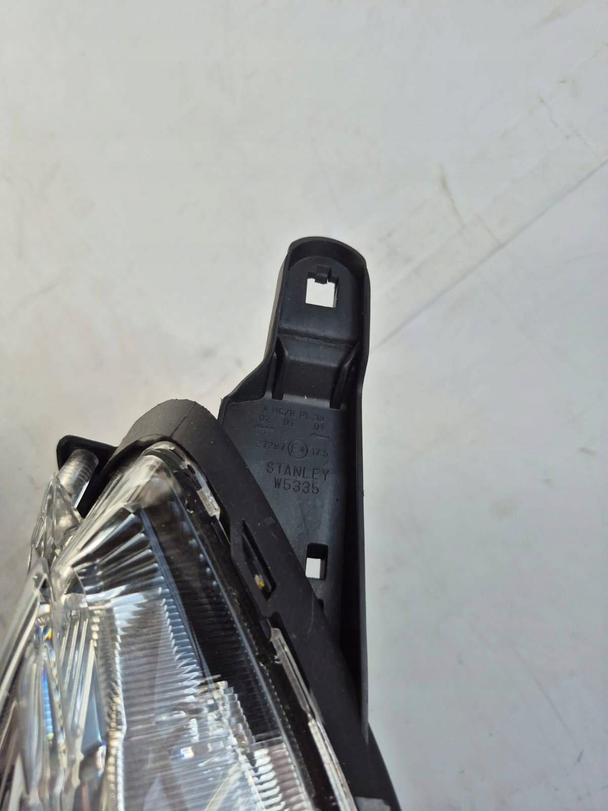 MITSUBISHI SPACE STAR II LIFT 19- light right front front 8301D446