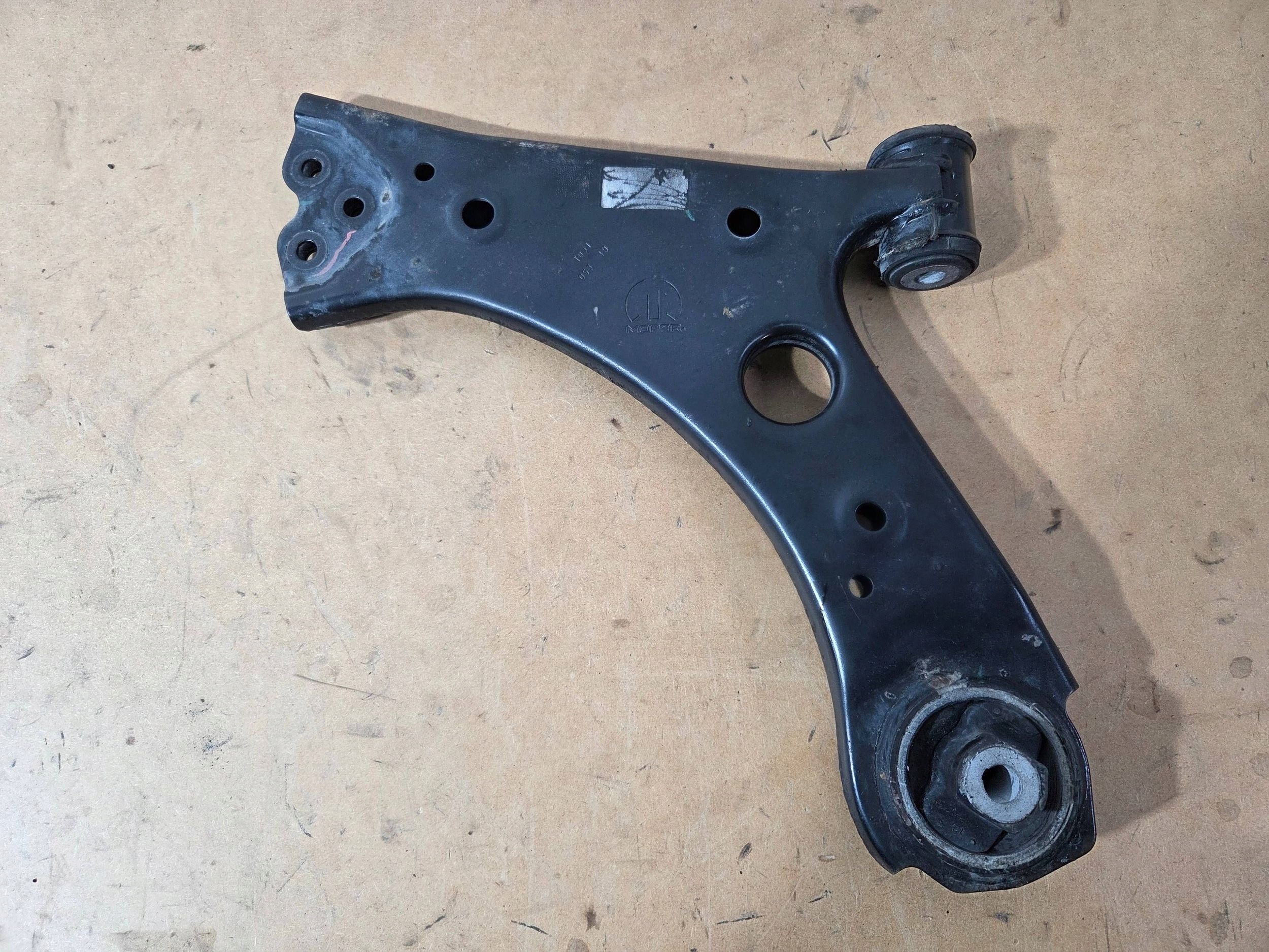 Fiat Tipo II arm front right (Q822)