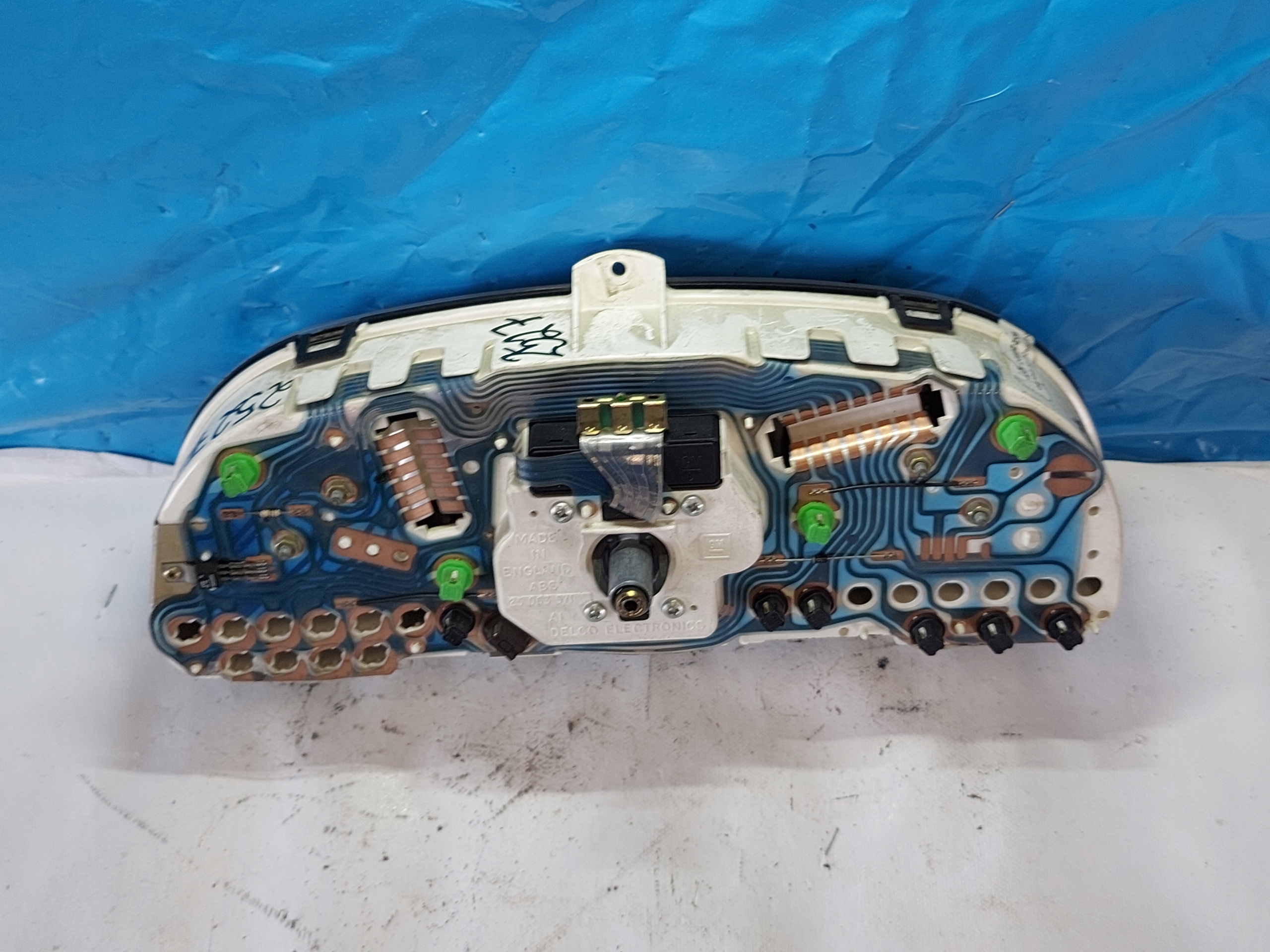 budíky hodiny VECTRA A 1.6 B 90228507QT