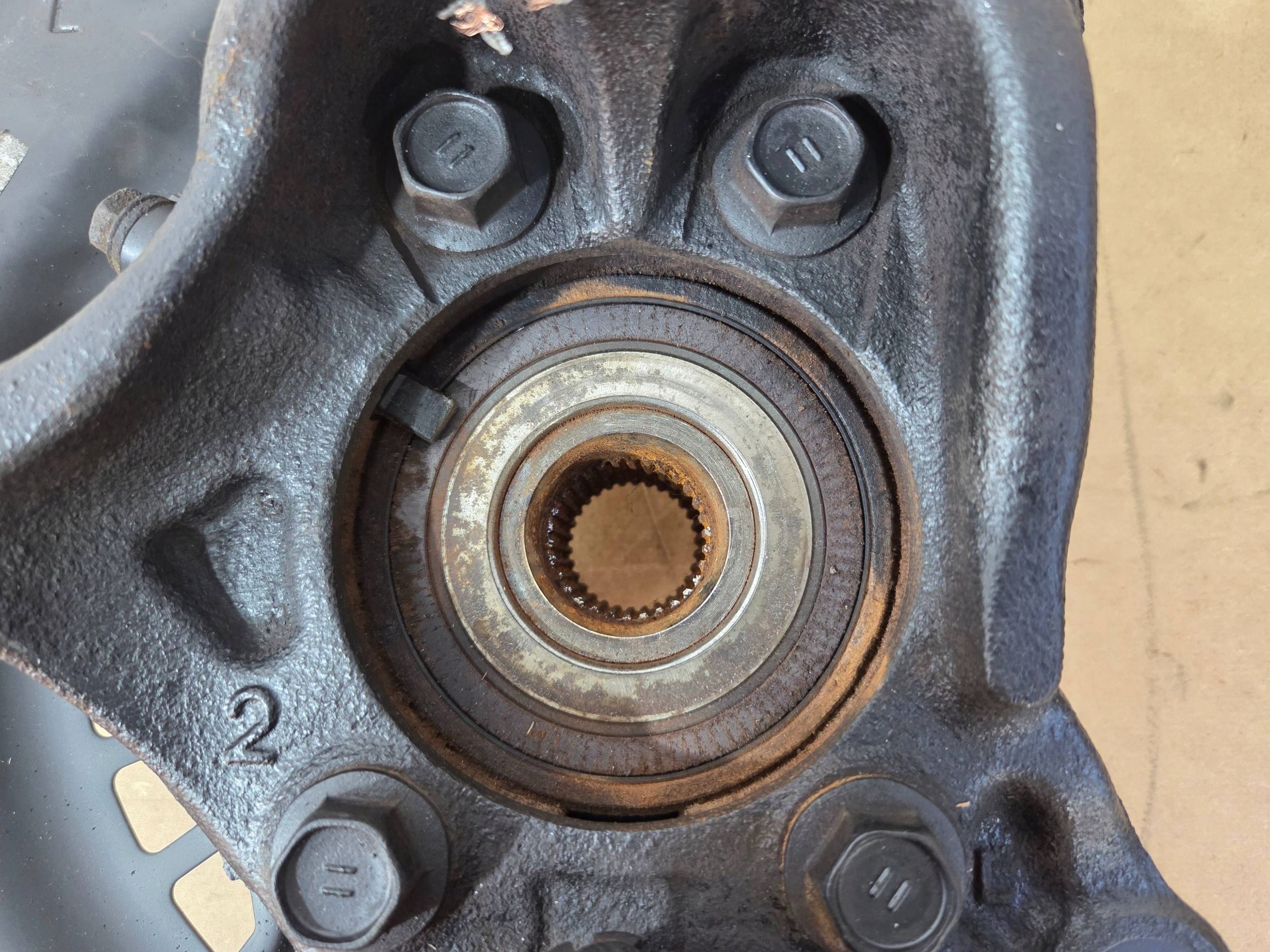 Toyota RAV 4 V (XA50) 2,5H swing front left (Z744)