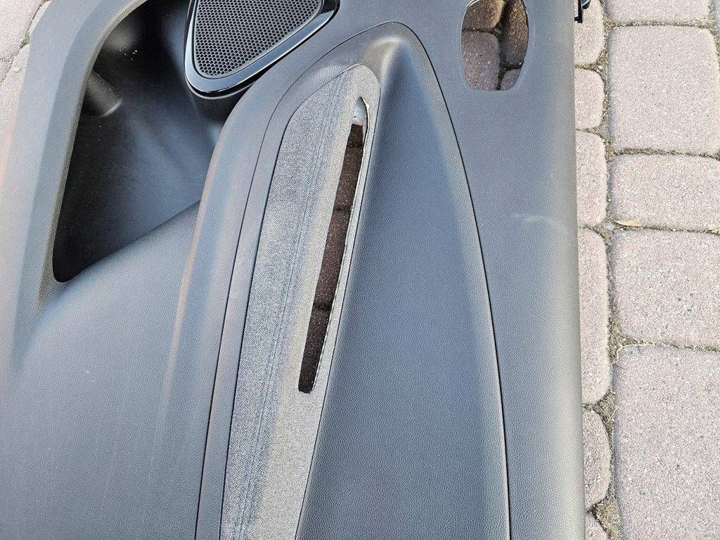 side upholstery door front front right Renault Zoe 809008886R