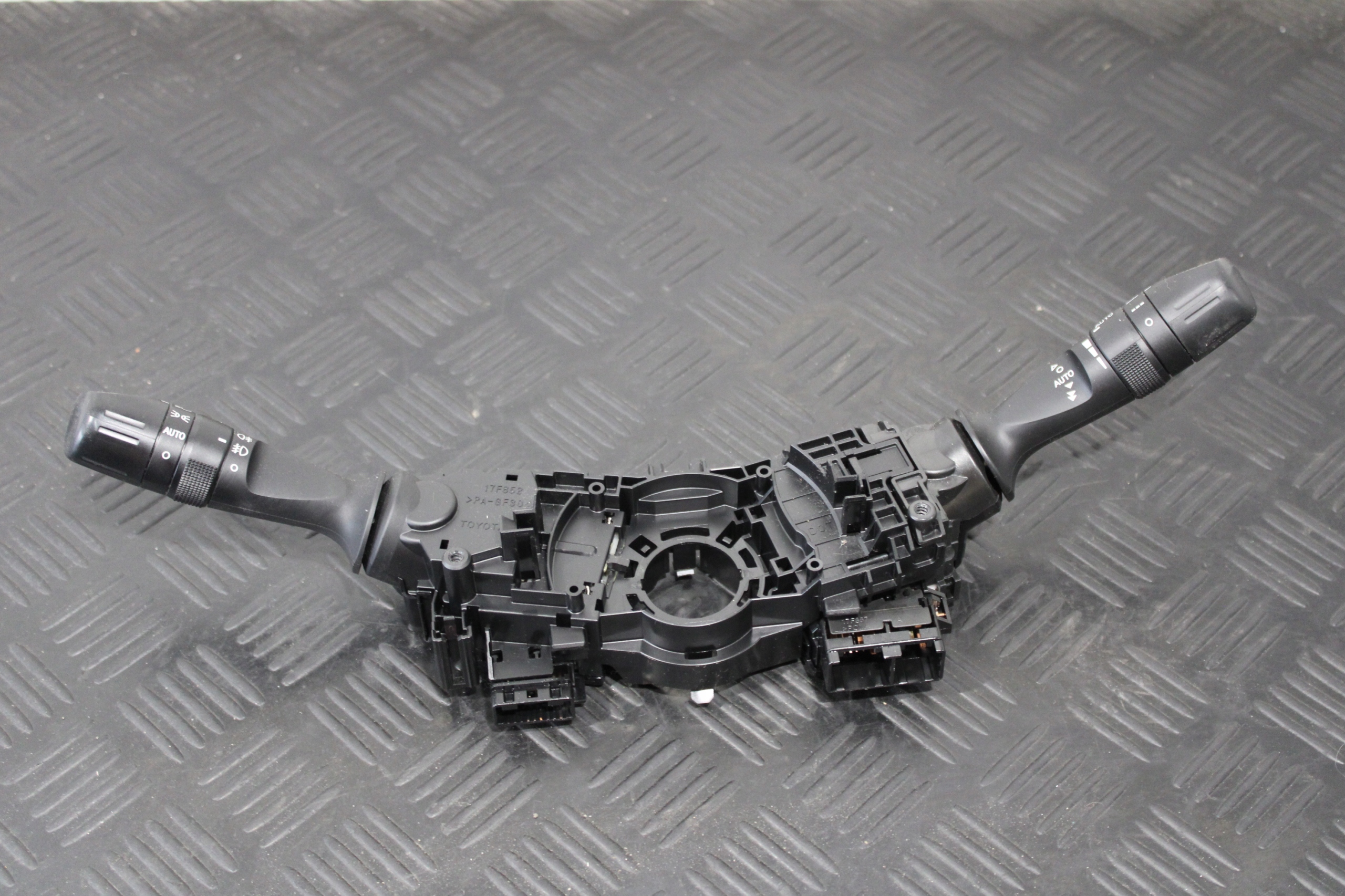 DEVIO LUCI DEVIO TERGICRISTALLI INDICATORI DI DIREZIONE TOYOTA AURIS II 2