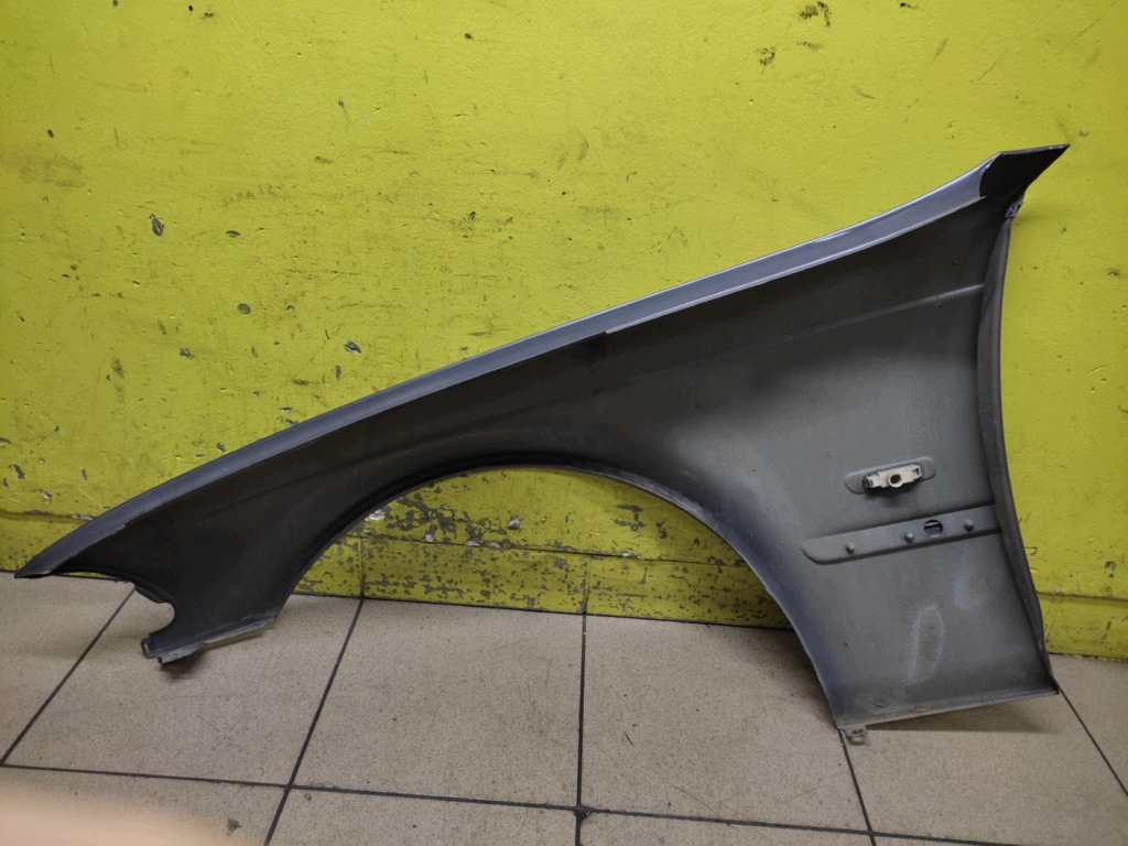 BMW E46 parafango destra anteriore