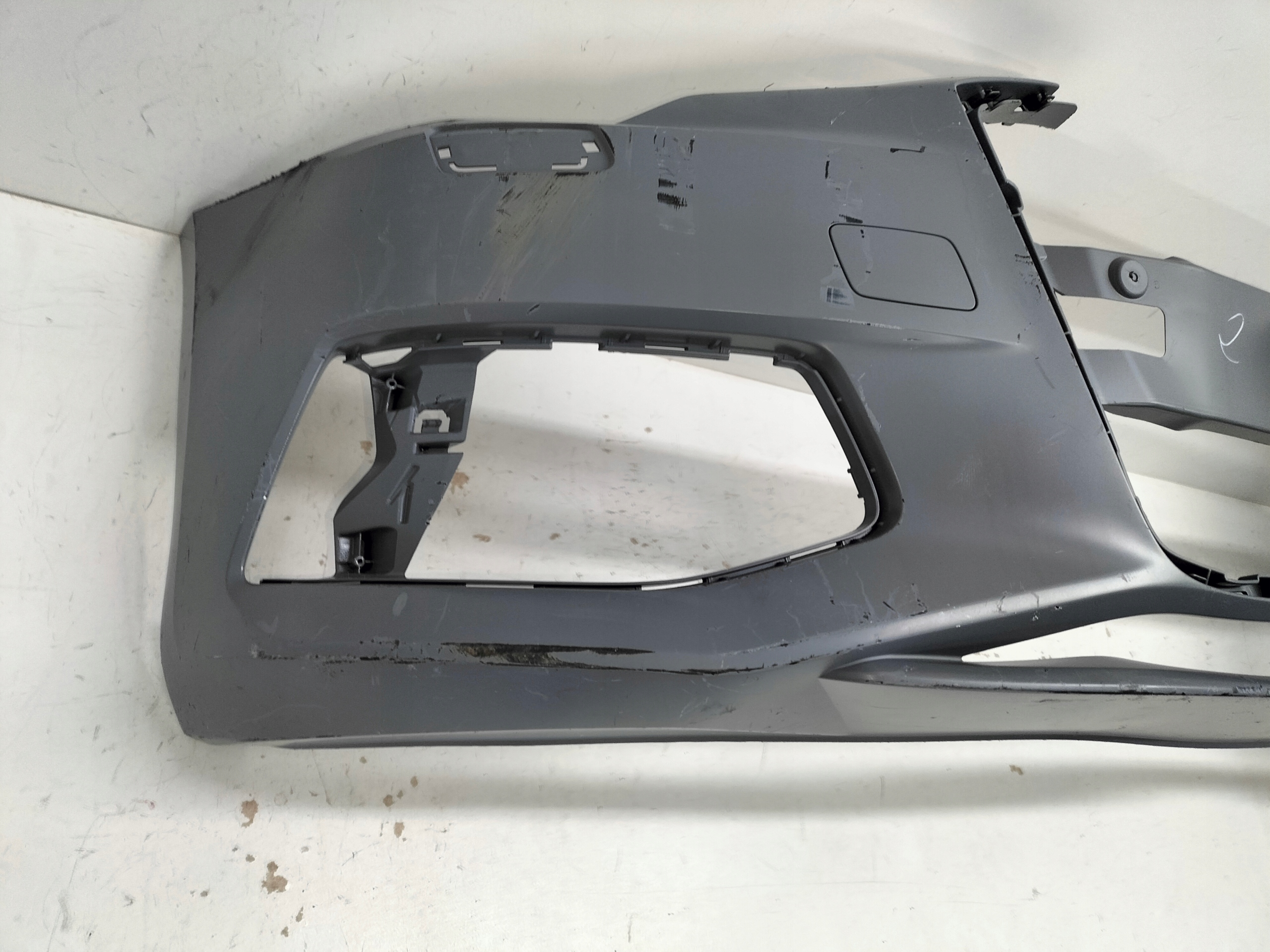 FRONTSTOSSSTANGE VORNE AUDI A6 C8 18