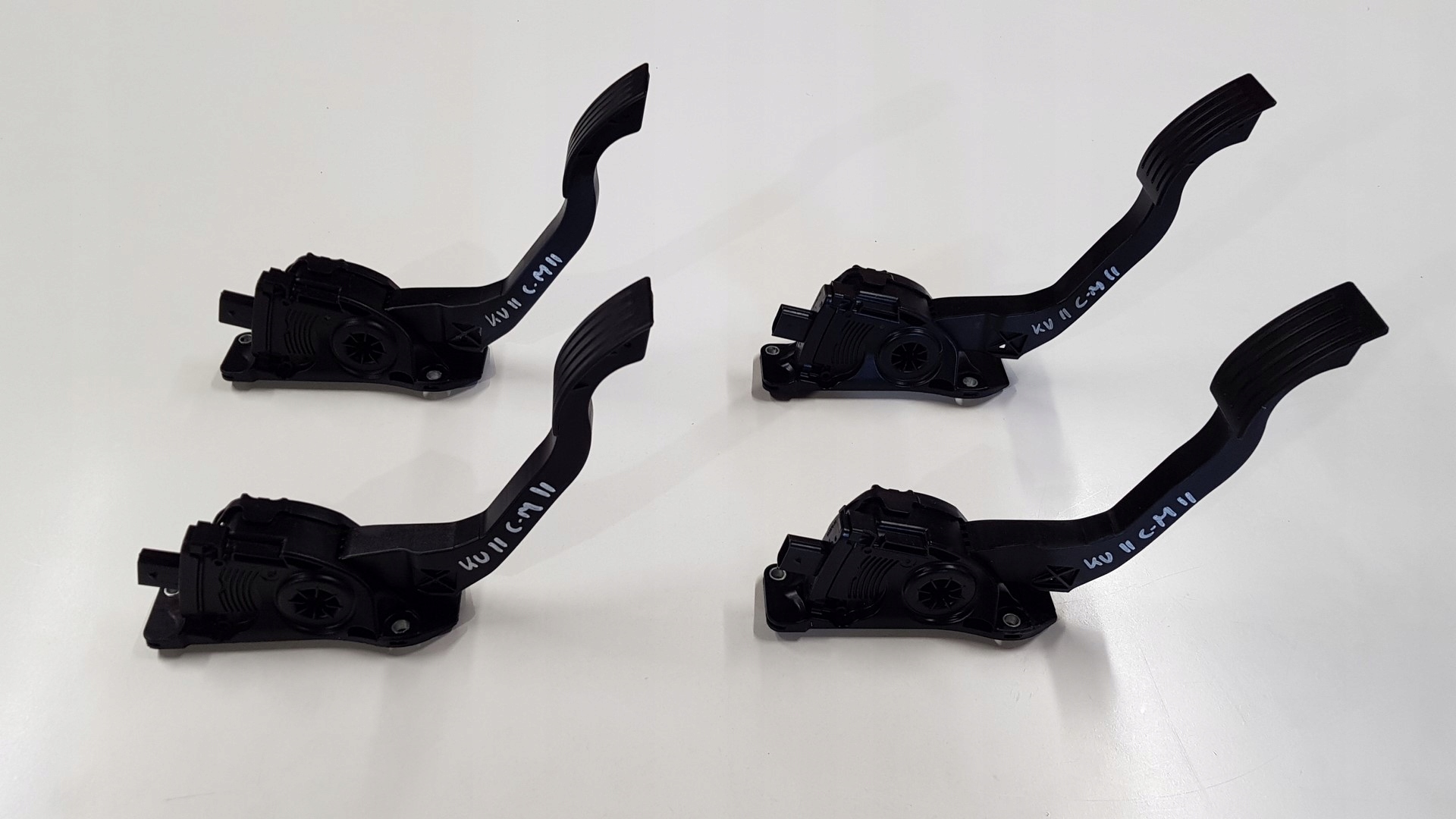 PEDAŁ GAZU POTENCJOMETR FORD KUGA MK2 C-MAX MK2 Producent części Ford OE