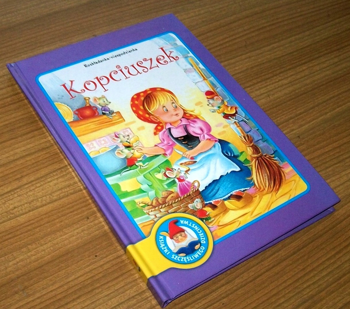 KOPCIUSZEK Carlos Busquets / Rozkładanka