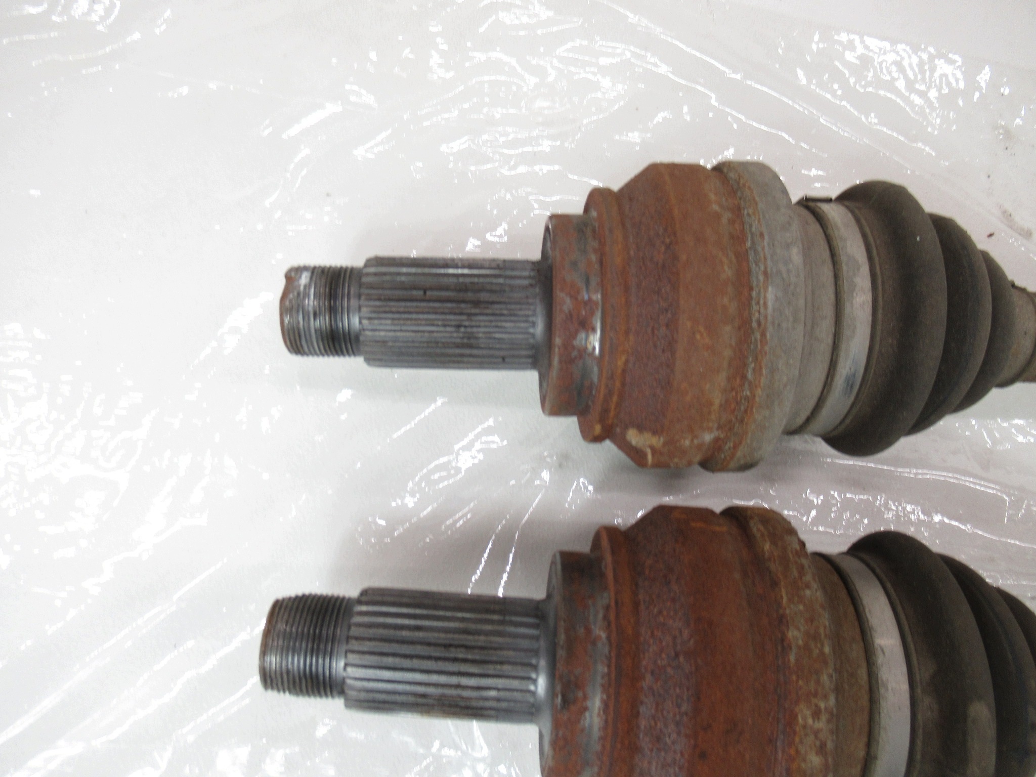 semi-axis rear part left right BMW 5 E60 E612.5 3.0 M54 N52 petrol 7521131 2szt.