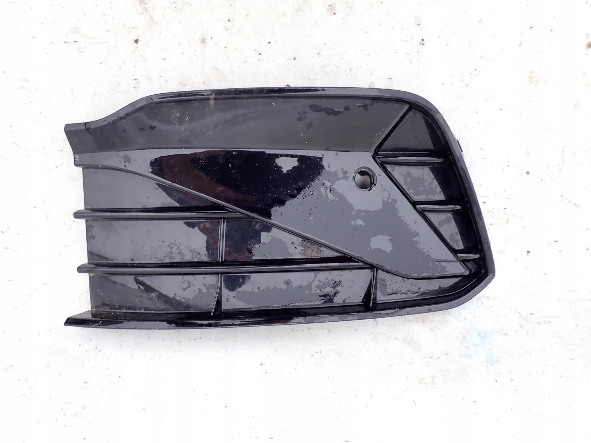 VW GOLF VIII 8 R-LINE 19- grid of a bumper left PDC
