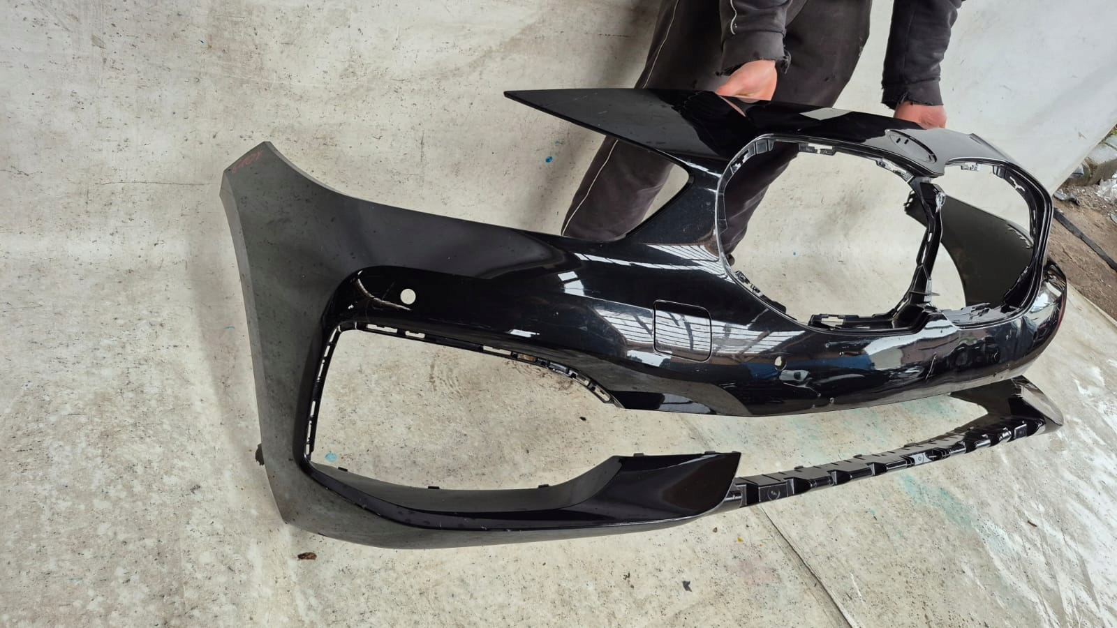 BMW 1 F40 19-24 bumper front front PDC