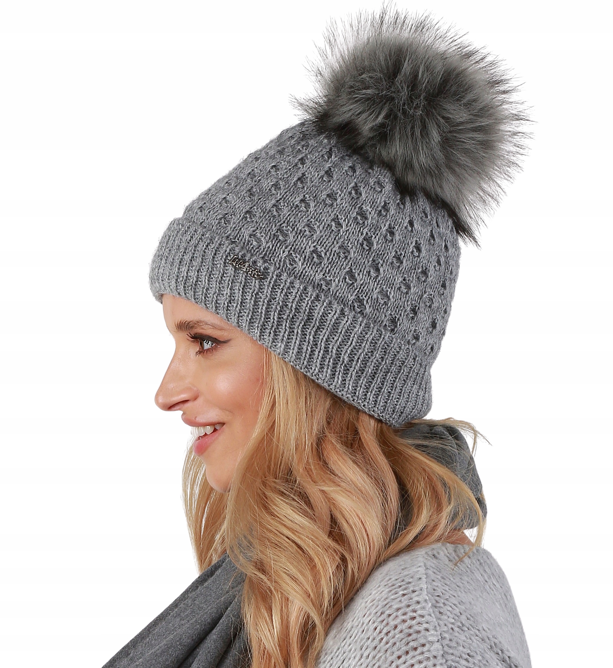 

Czapka damska Z Pomponem polar Kolory P15