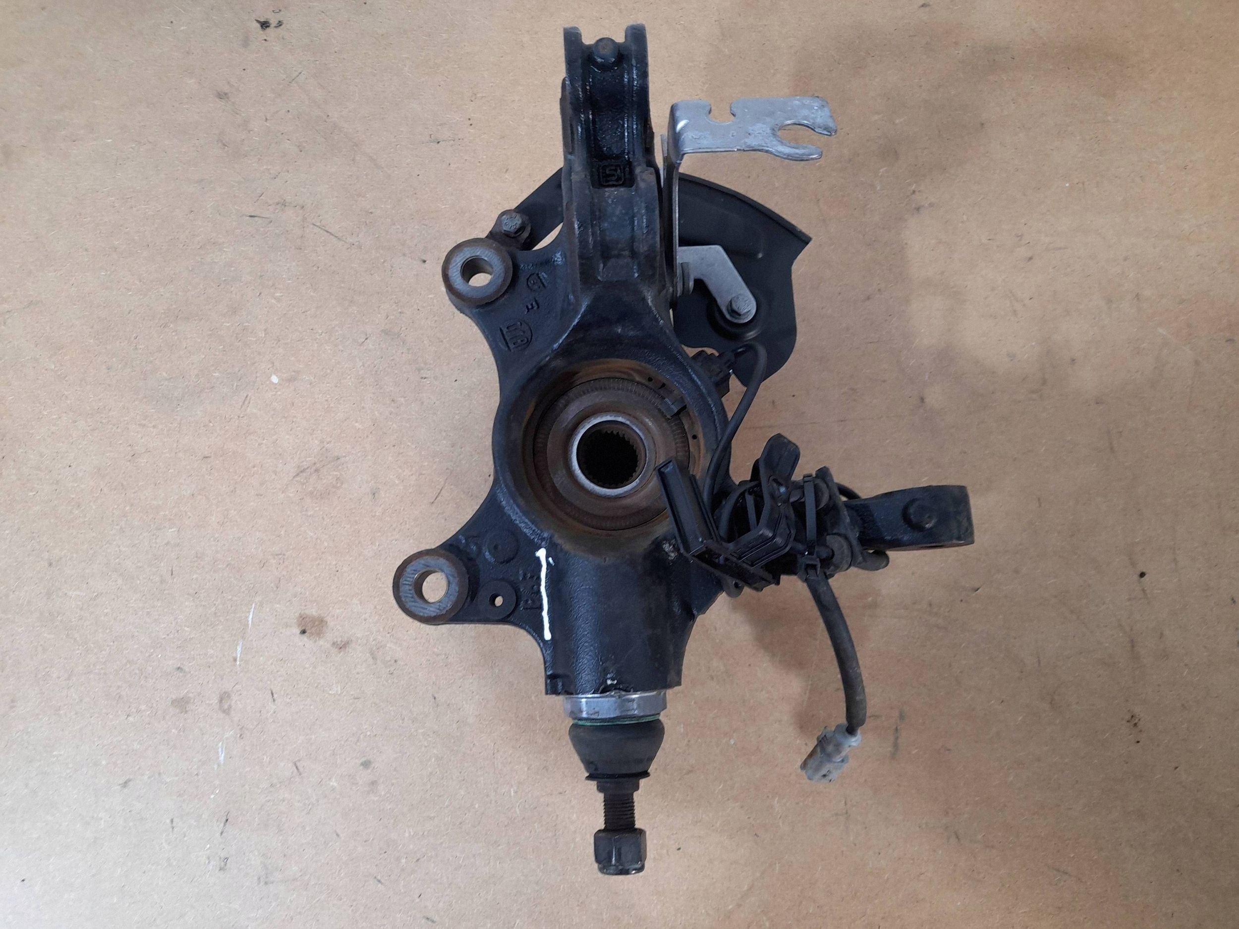 Toyota Proace 2,HDI swing front right P67 (Z659)
