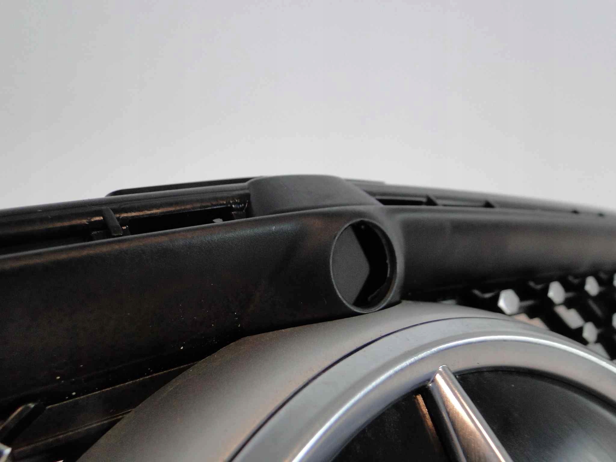 MERCEDES CLA 118 GRILL ATRAPA DIAMENT KAMERA ORYG Producent części Mercedes-Benz OE