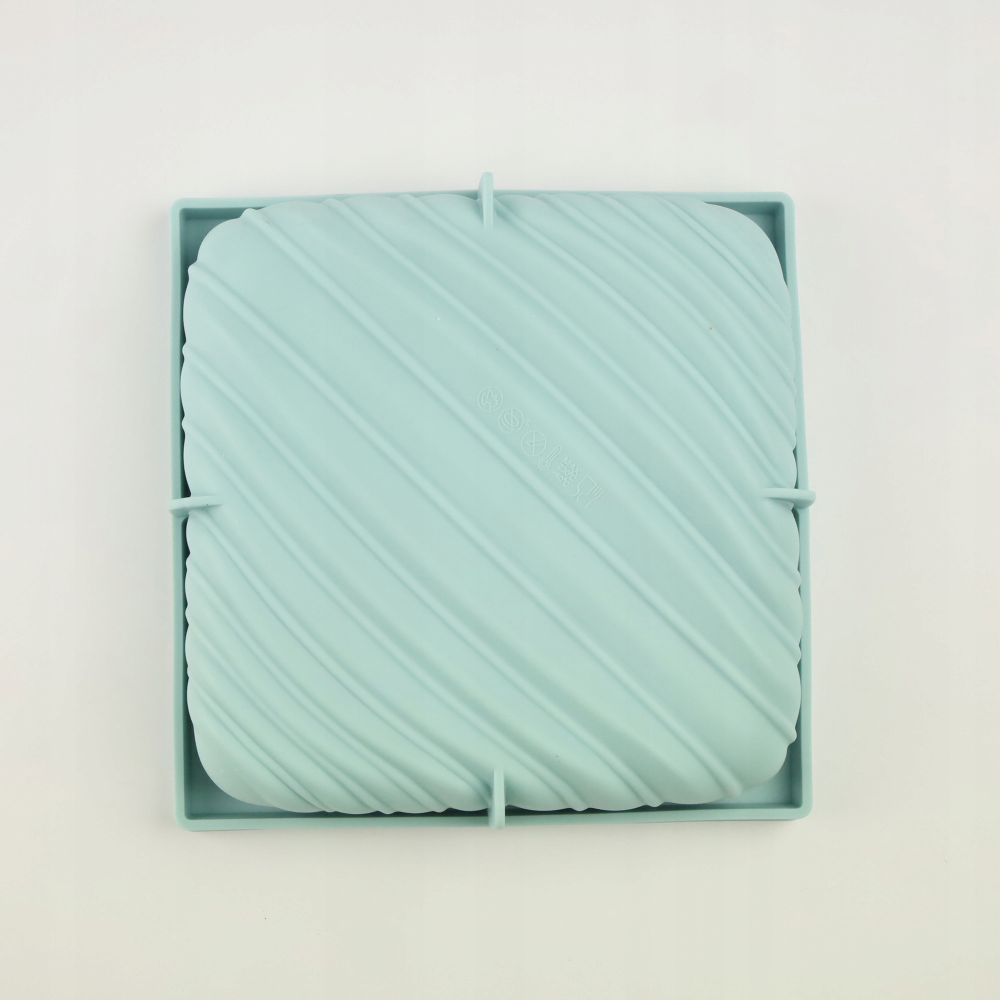 FORMA SILIKONOWA KWADRAT PASKI 3D NA BABKĘ DESER PRZEKĄSKI MUSY 17,5x17,5CM