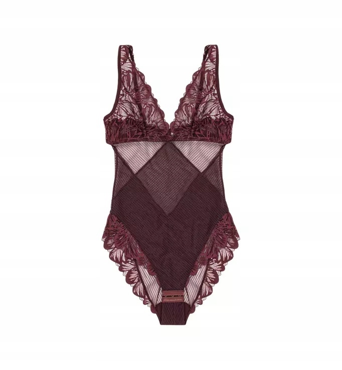 Triumph uwodzicielskie LAVISH SPOTLIGHT Spotlight BODY MODELUJACE SEXI R.L Model Lavish Spotlight