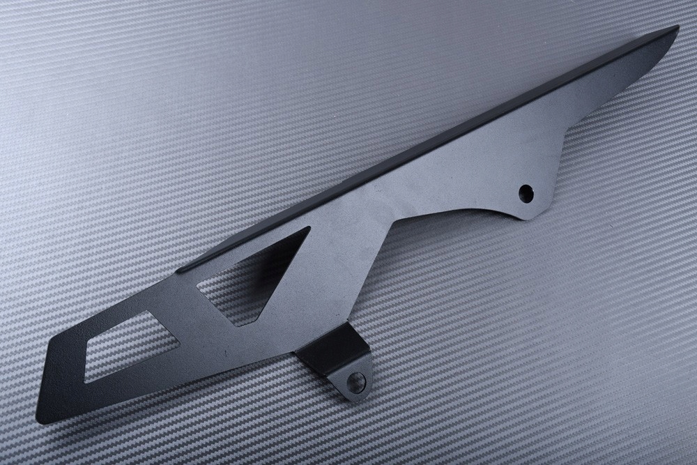 GUICHAIS3A - защита цепи GSXR 600 750 2006 - 2010 черный