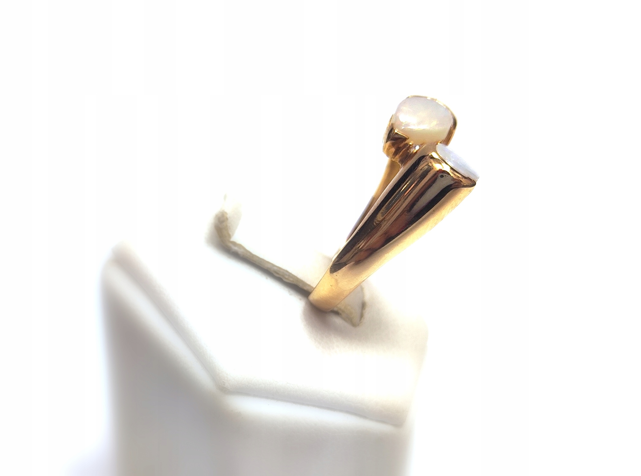 Pierścionek z opalami 585 5,40g interLOMBARD Materiał złoto