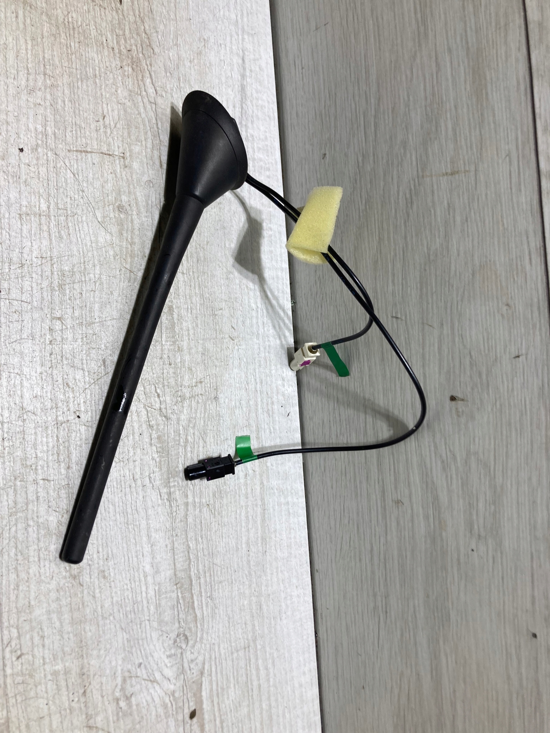 Антена bat дах 6r0053501a lift VW Up Up! 18r