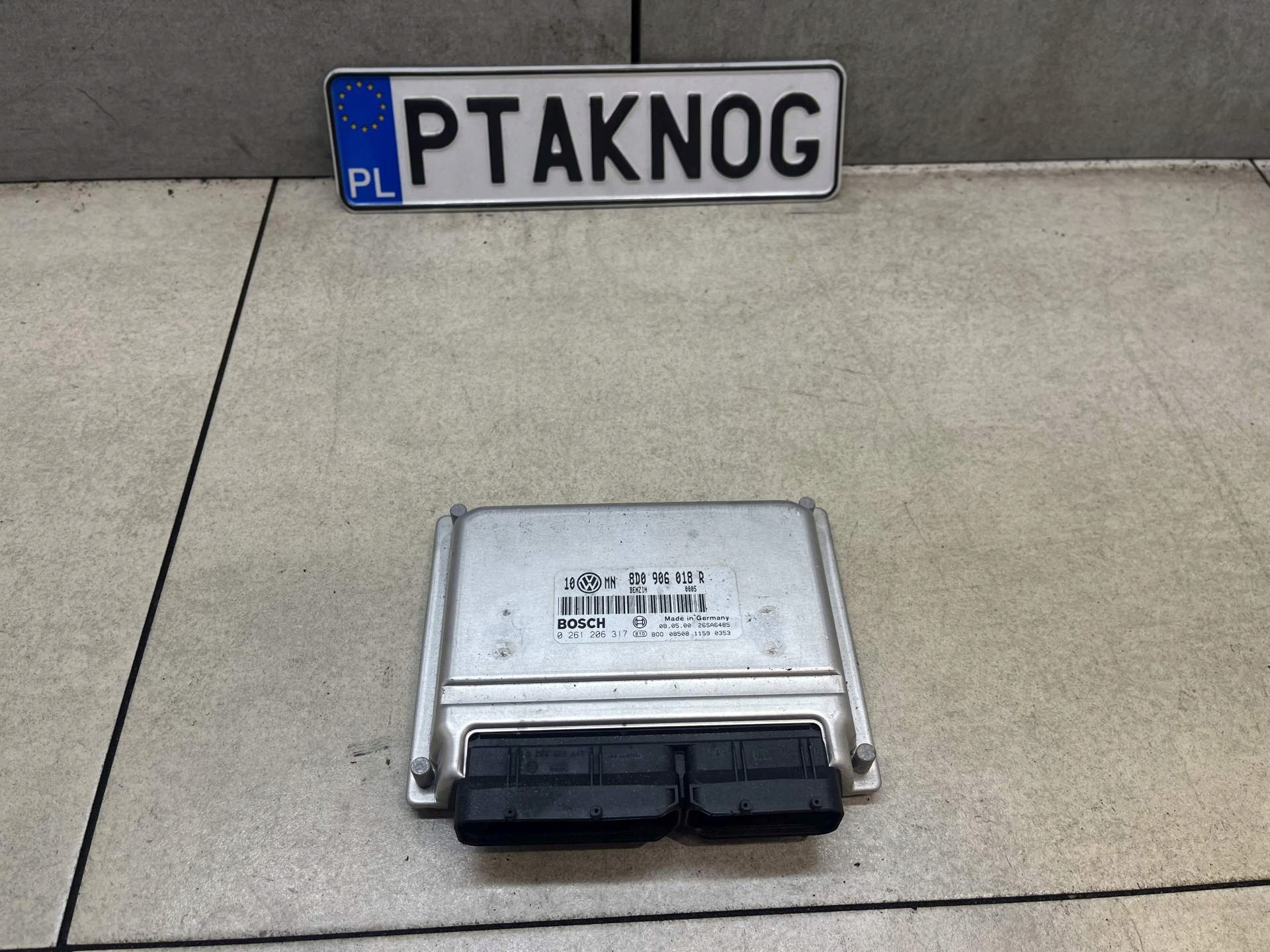 control unit of the engine PASSAT B5 1.8 B 0261206317