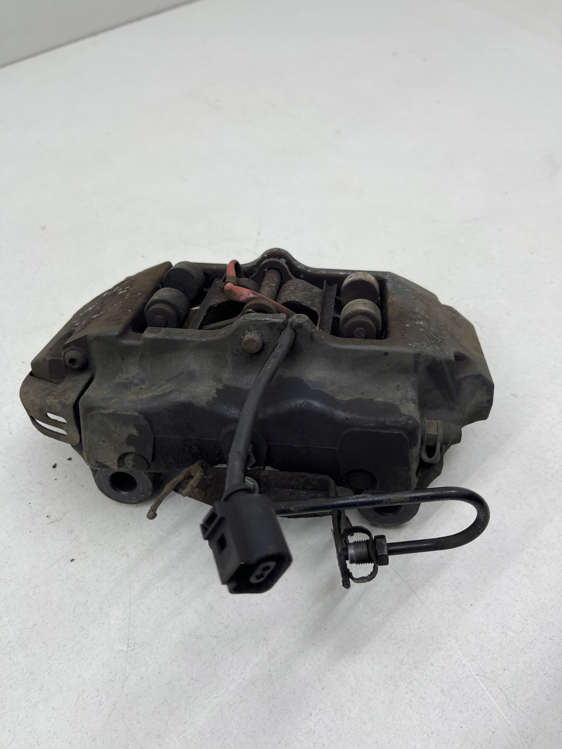 AUDI Q7 4L 3.0 TDI caliper brake right rear part