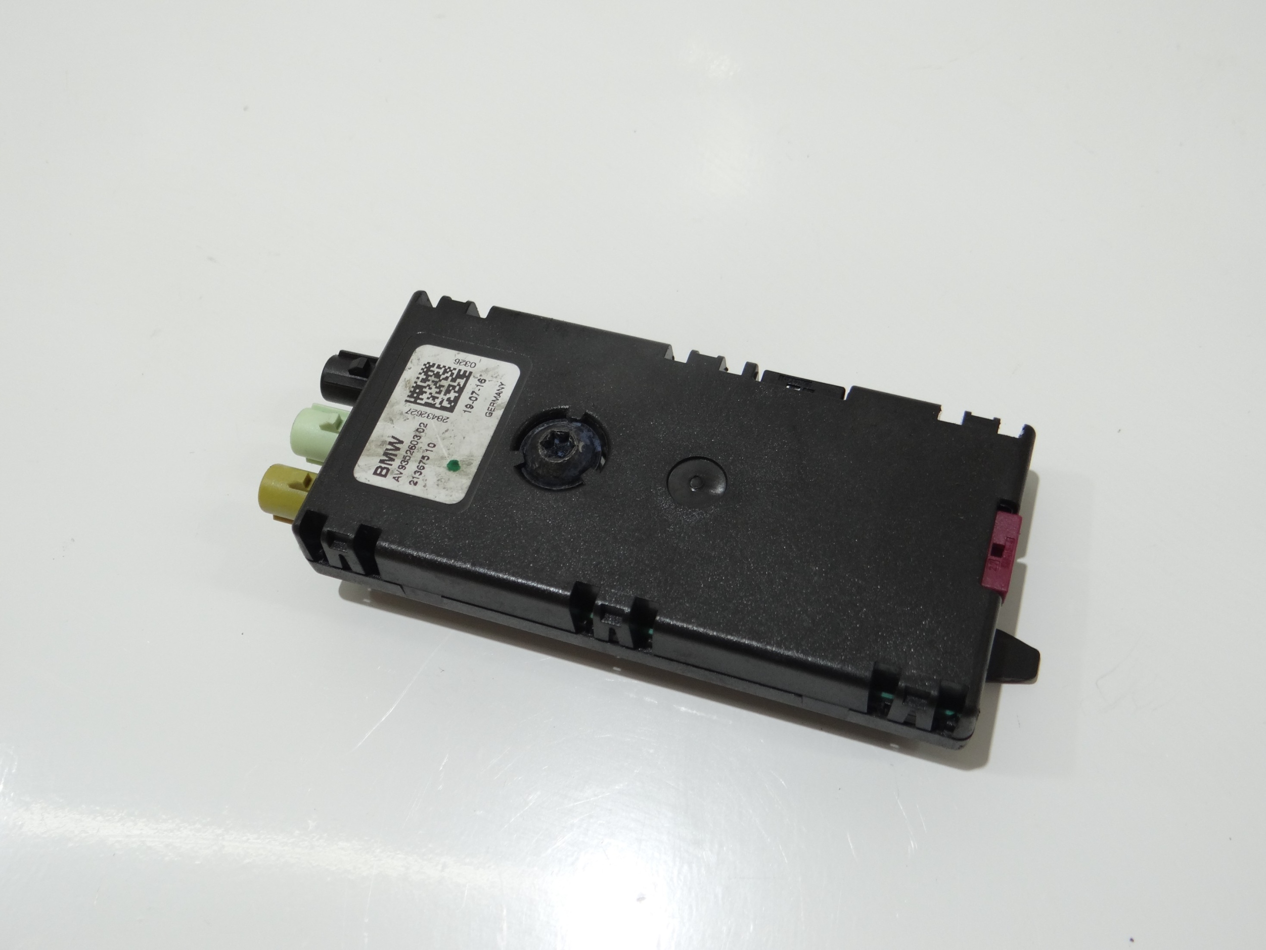 module antenna amplifier BMW F46 F48 9352603