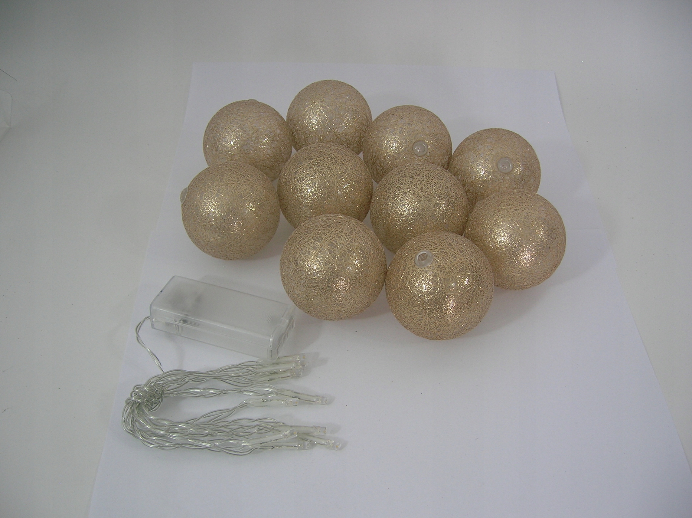 ŚWIECĄCE KULKI SZAMPAŃSKIE KULE ŚWIECĄCE Marka bez marki