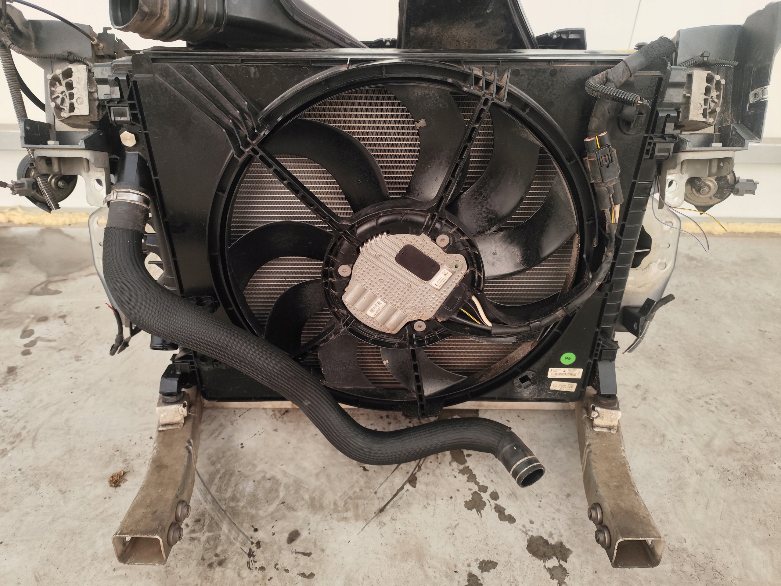 MASERATI LEVANTE 3.0D support panel for radiators radiator DEMONTAZ