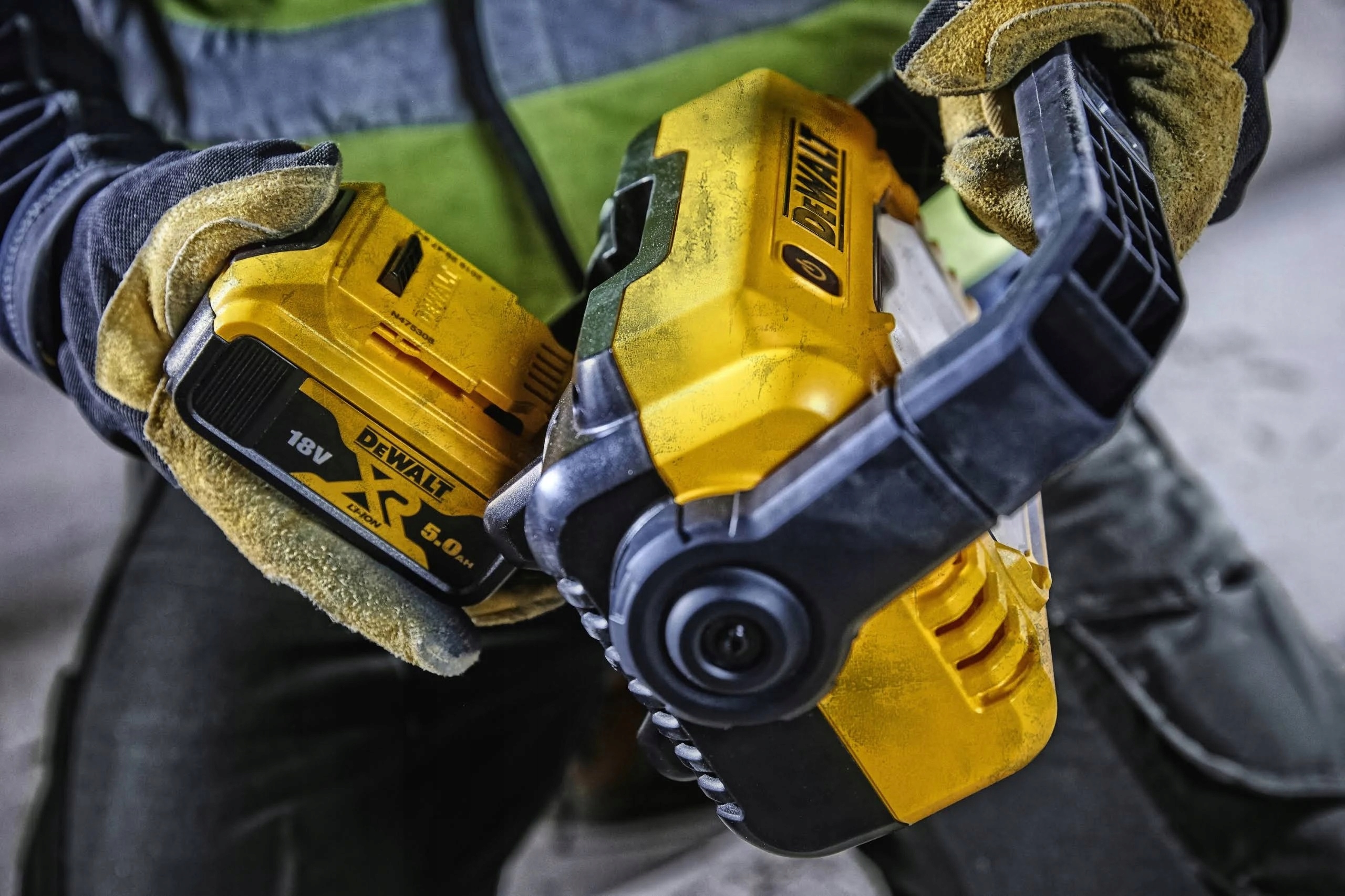 DEWALT LED Lampa Budowlana 2000 Lumen IP54 Bez Akumulatora i Ładowarki — miniatura 10