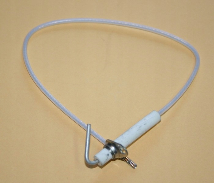 TU39050-15700 - Свеча зажигания E2400 Truma