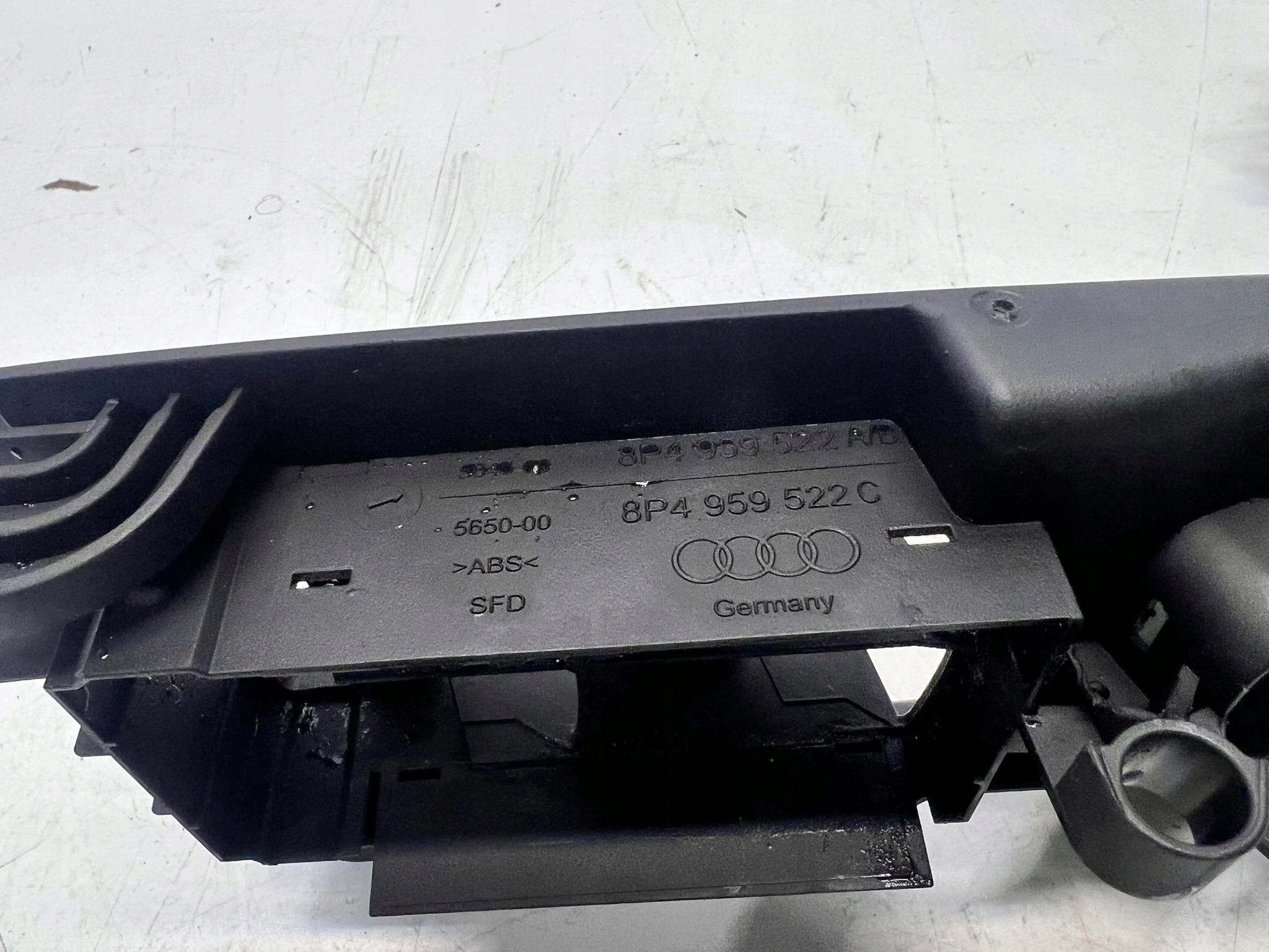 handle PODLOKIETNIKA door AUDI A3 8P 8P4959522C