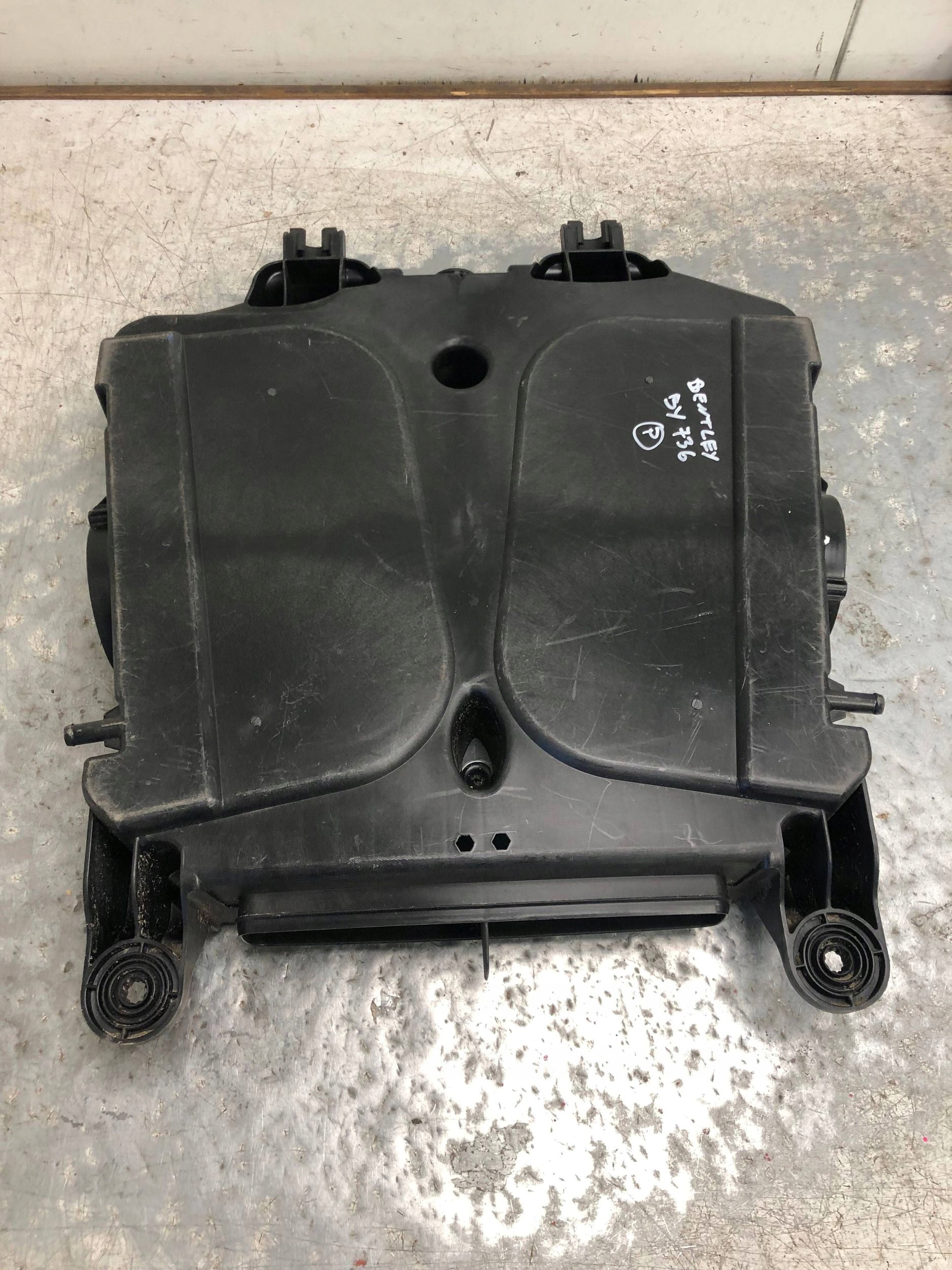 Gehäuse filter luft BENTLEY BENTAYGA BY736 R36A133837