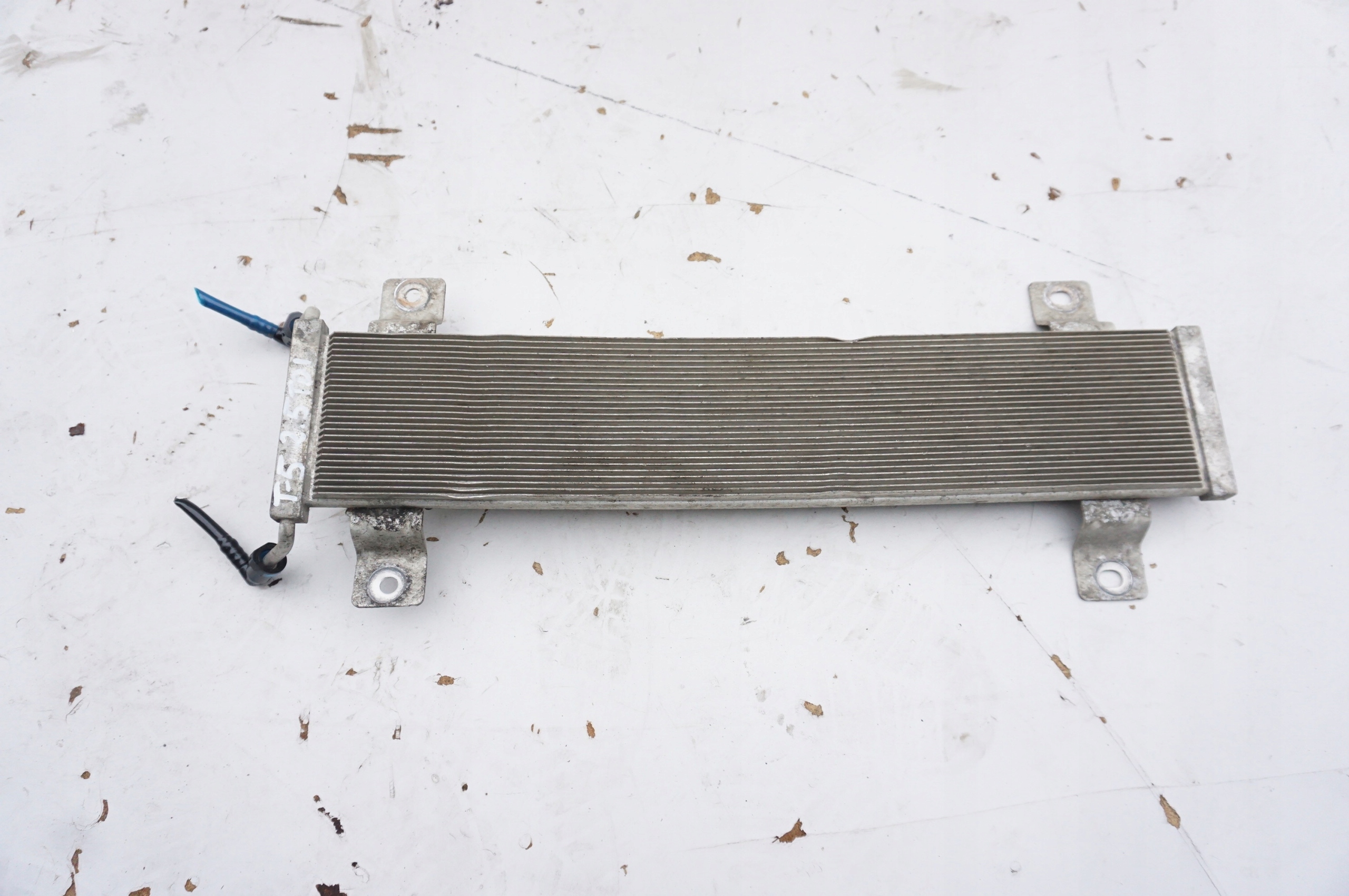 CHŁODNICZKA PALIWA VOLKSWAGEN TRANSPORTER T5 2.5 TDI