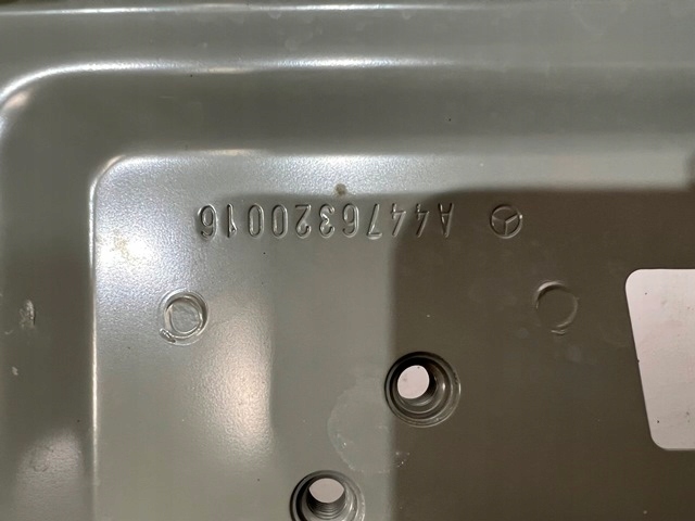 MERCEDES W447 VITO 2014- PAS TYLNY NAROŻNIK L+P Typ samochodu Samochody osobowe